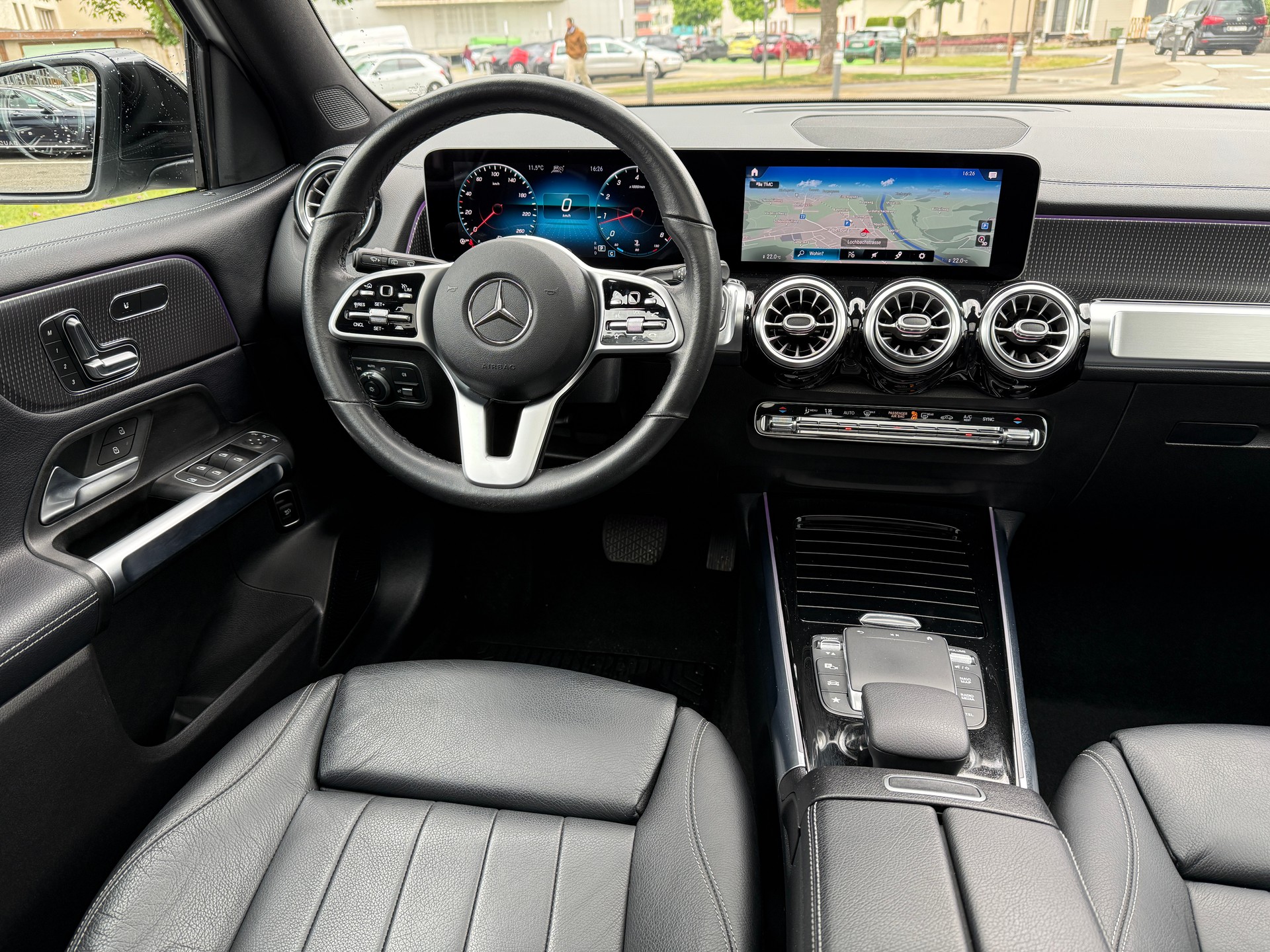 MERCEDES-BENZ GLB 250 Progress. 4 MATIC-image-4