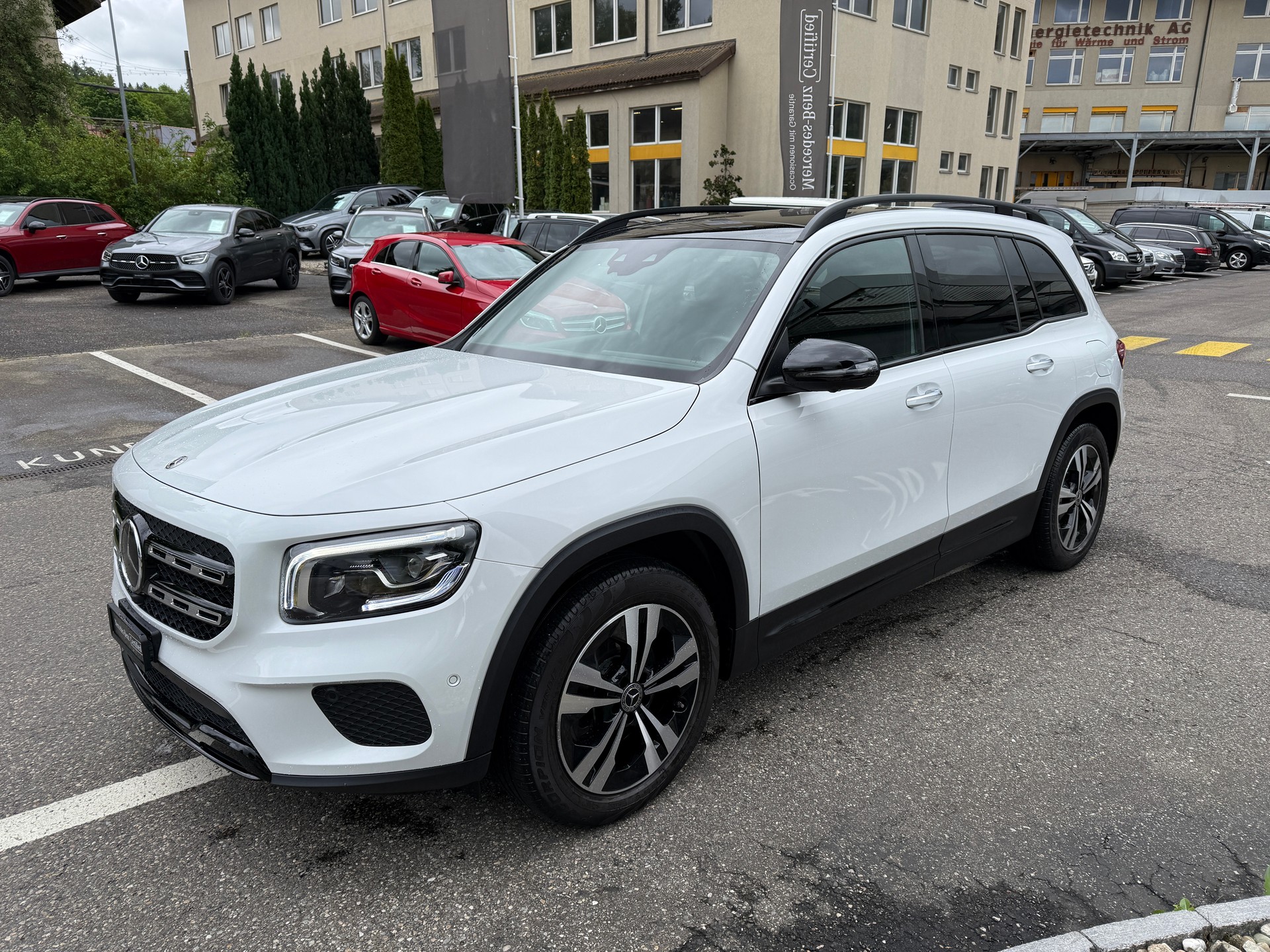 MERCEDES-BENZ GLB 250 Progress. 4 MATIC-showroom-element-2