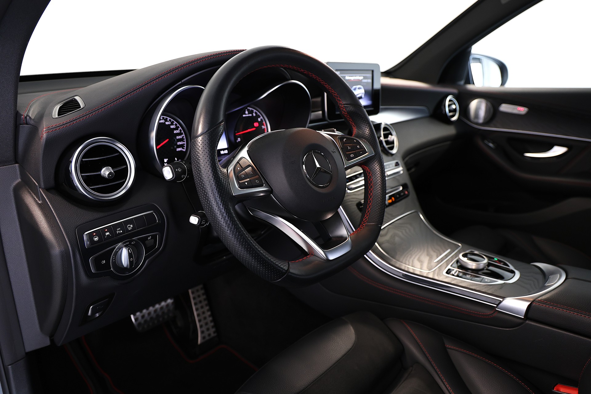 MERCEDES-BENZ GLC 43 AMG 4Matic 9G-Tronic-image-9