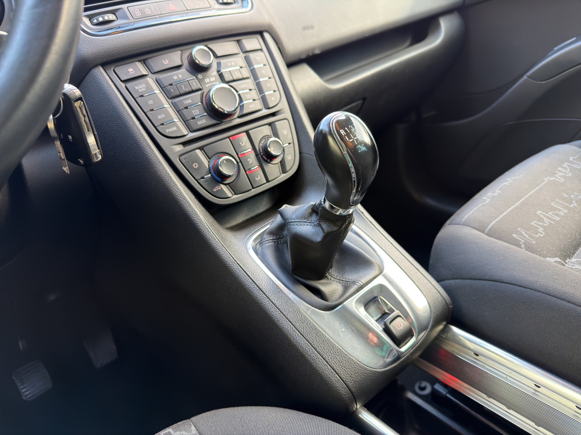 OPEL Meriva 1.4 Turbo Enjoy-image-16