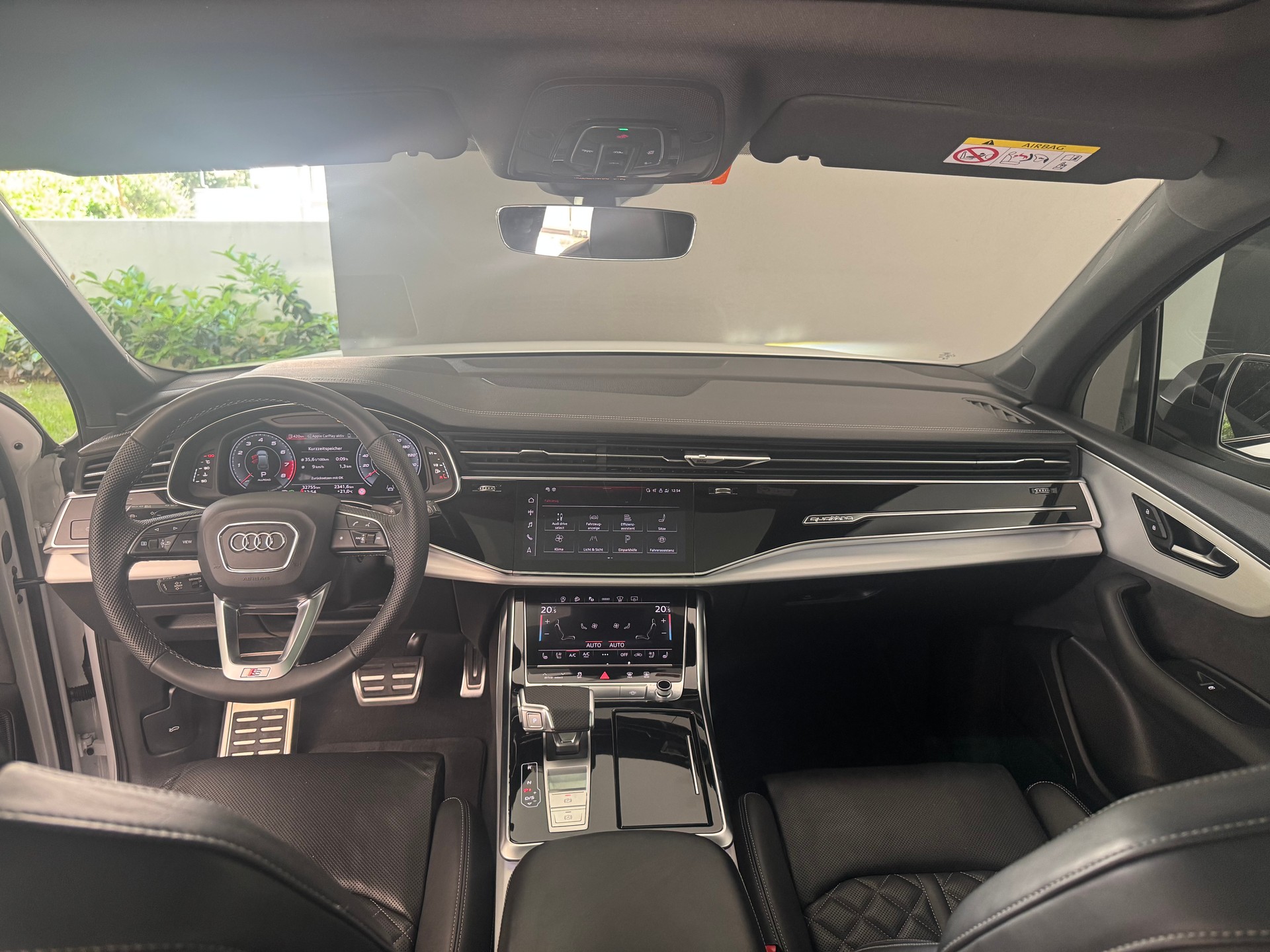 AUDI 4.0 V8 TFSI quattro T-Tronic-image-4