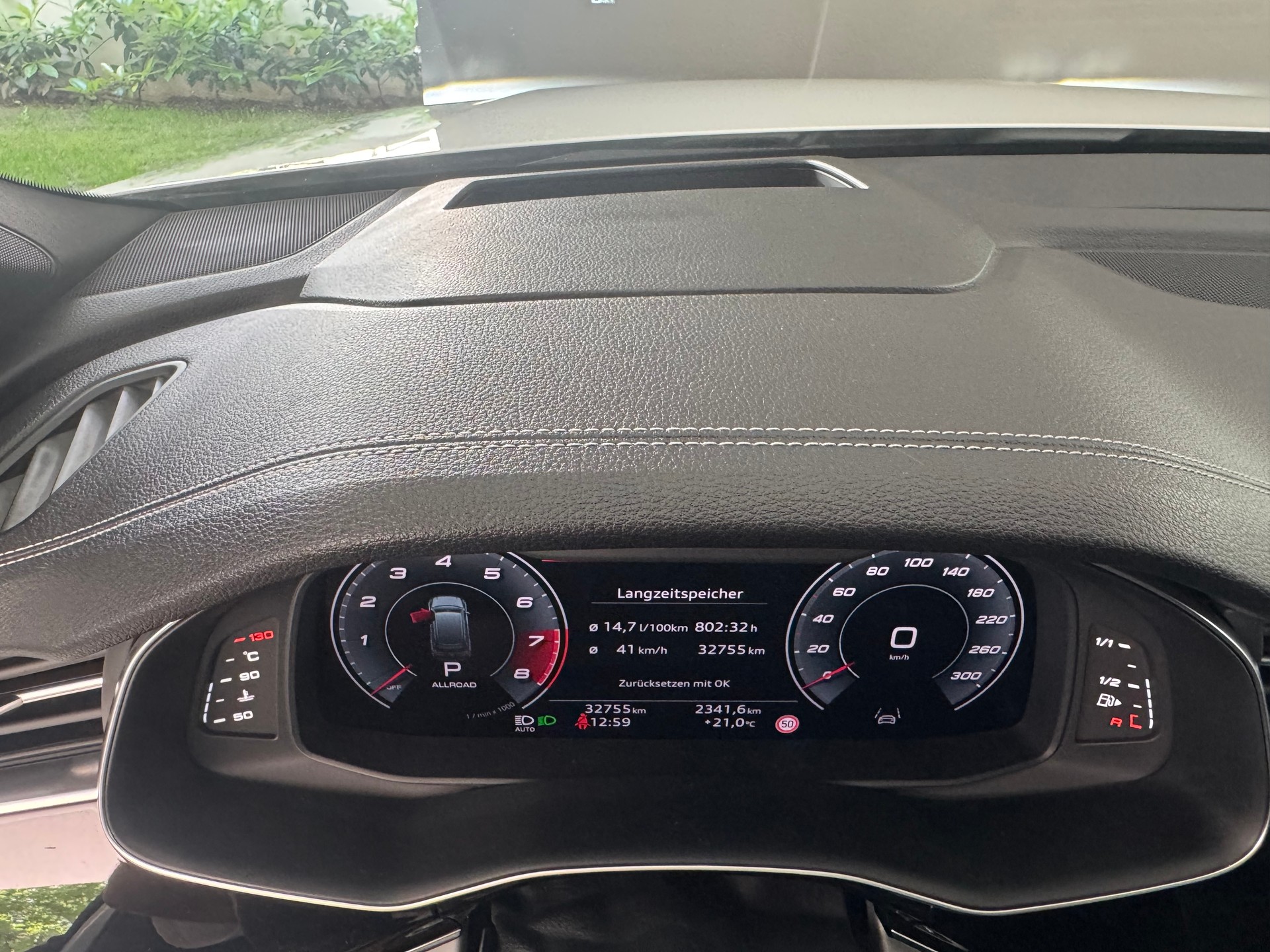 AUDI 4.0 V8 TFSI quattro T-Tronic-image-5