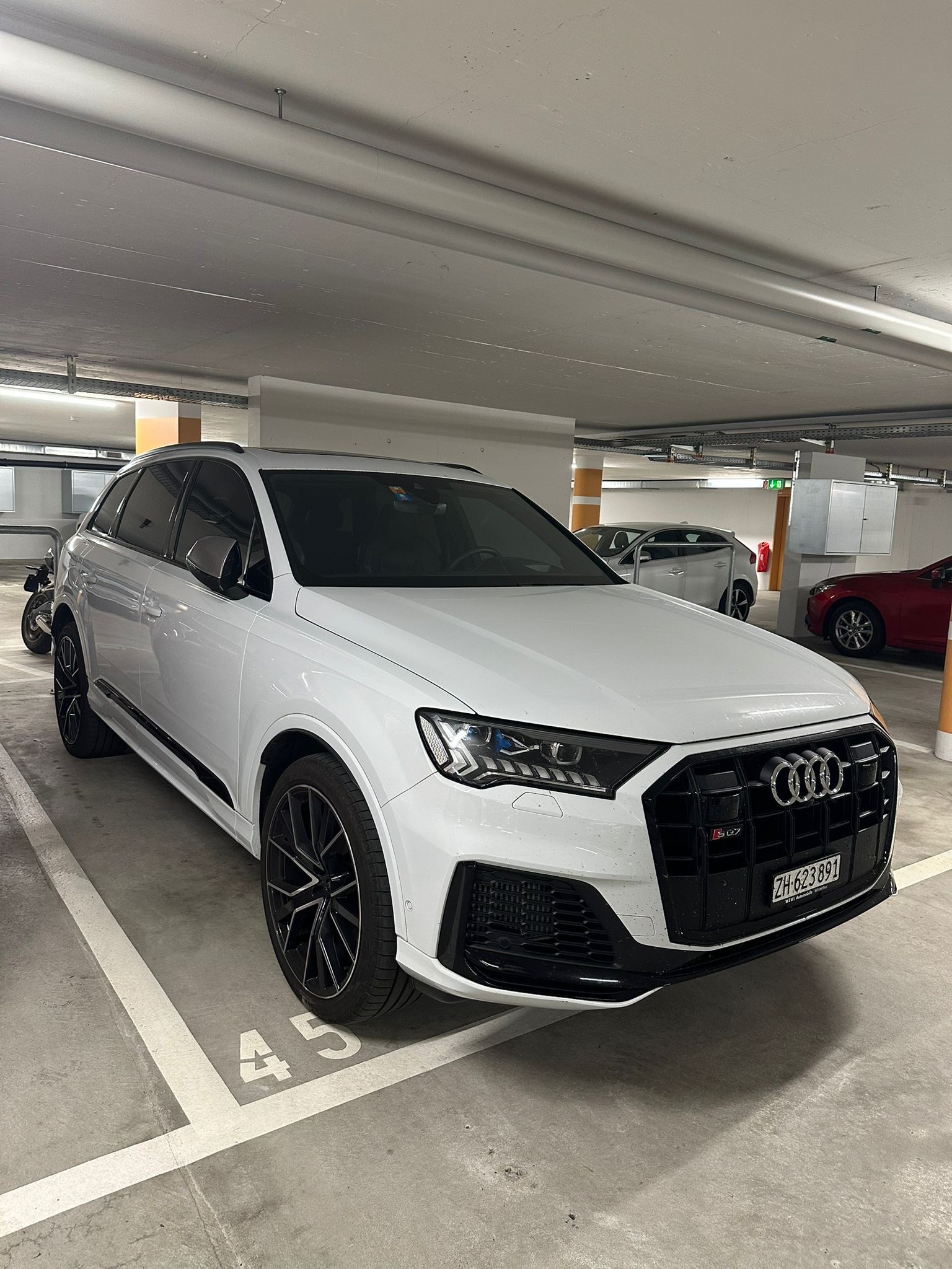 AUDI 4.0 V8 TFSI quattro T-Tronic