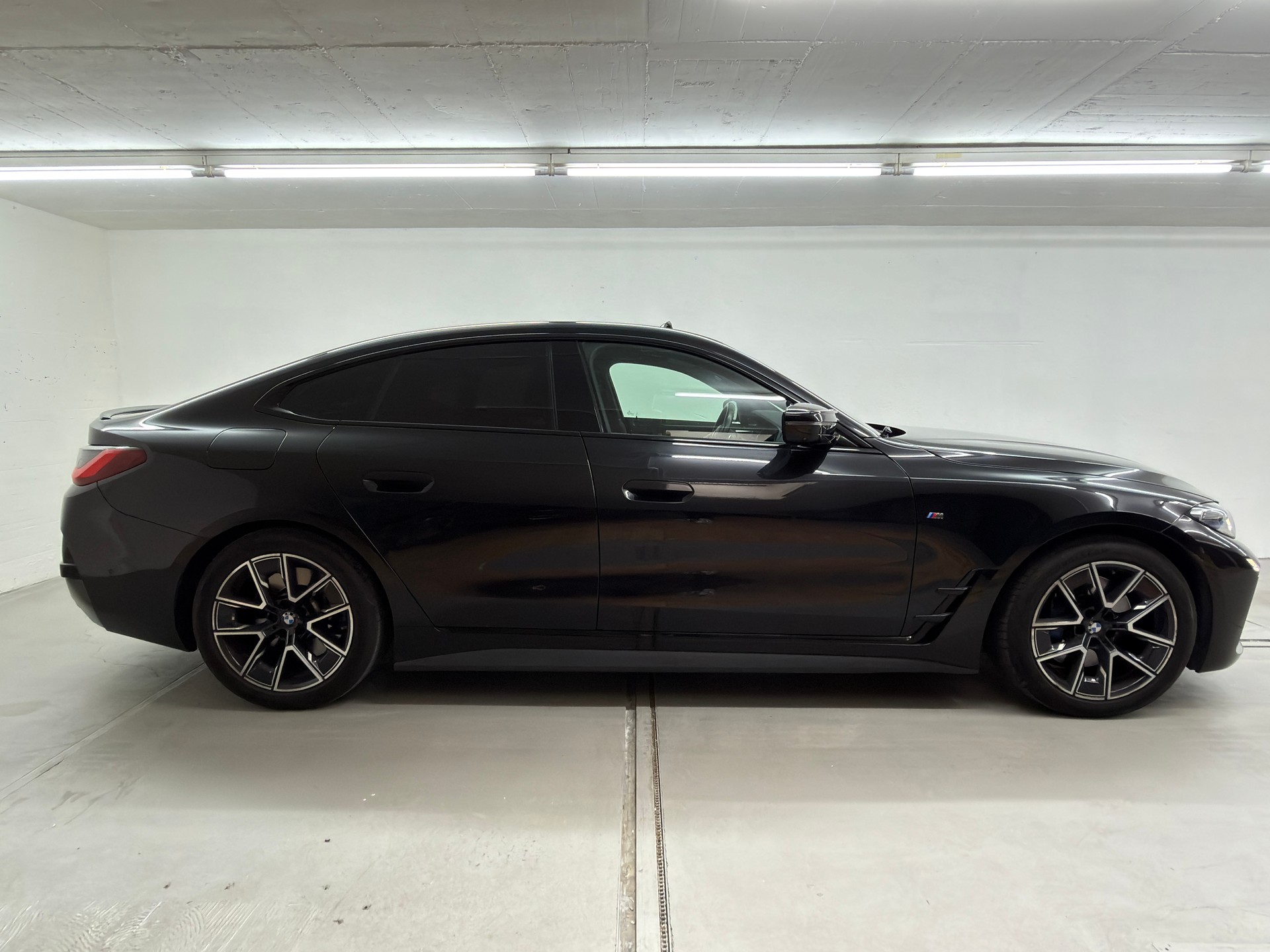 BMW M440i xDrive 48V Gran Coupé M Sport-showroom-element-2