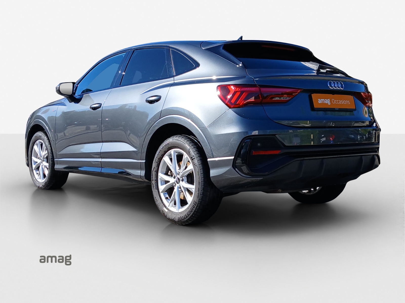 AUDI Q3 Sportback 35 TDI S line Attraction quattro S-tronic-image-2
