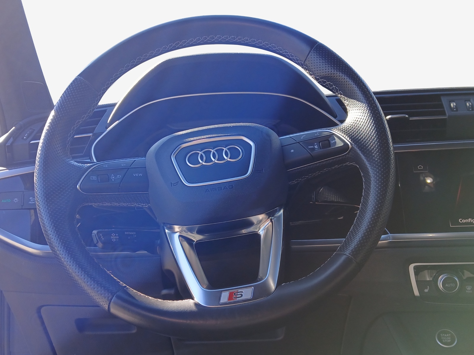 AUDI Q3 Sportback 35 TDI S line Attraction quattro S-tronic-image-9