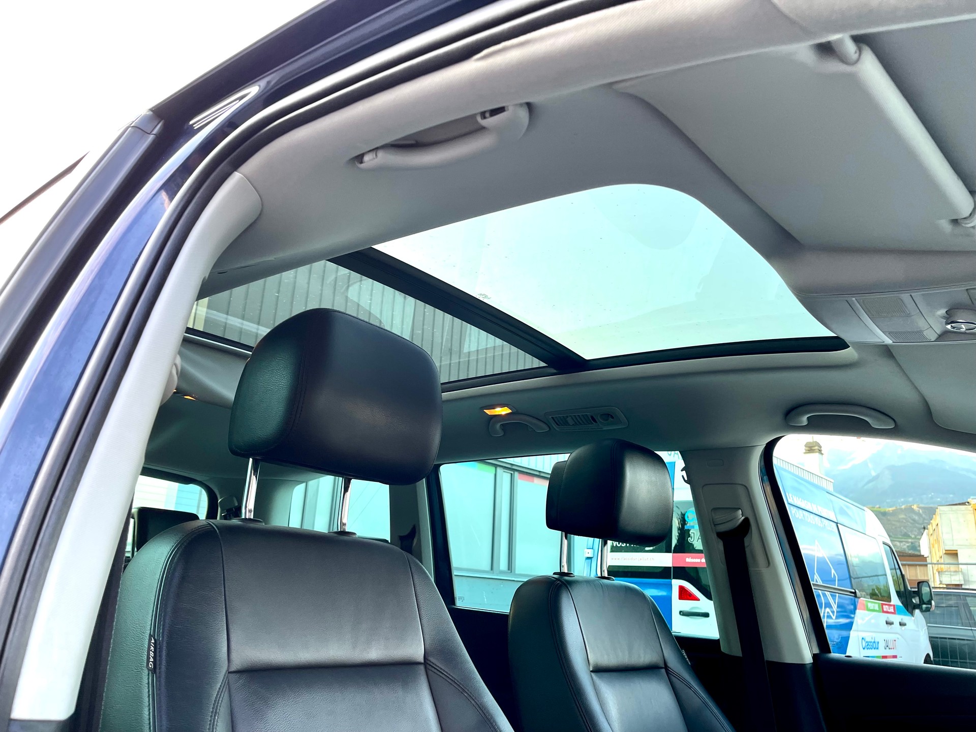SEAT Alhambra 2.0 TDI Reference DSG-image-24