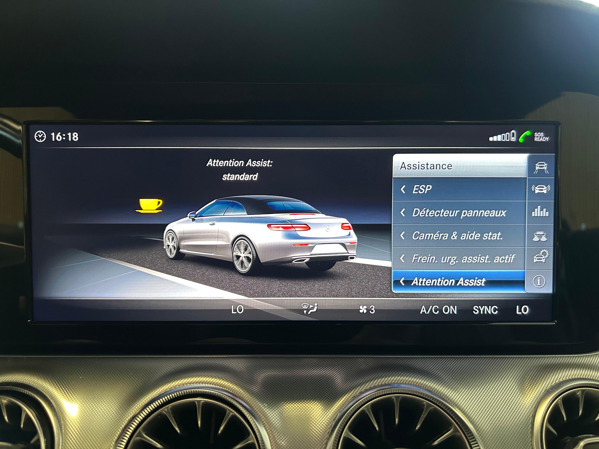 MERCEDES-BENZ E 200 AMG Line 4matic Cabriolet-image-22