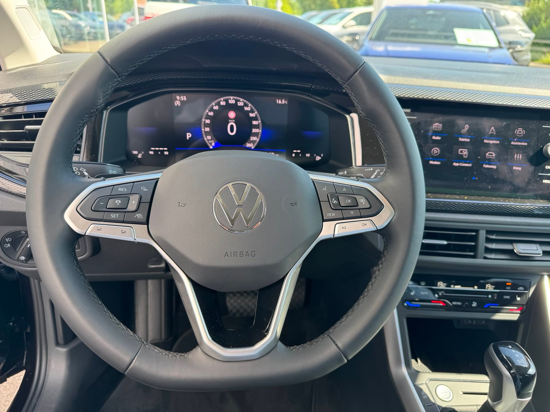 VW Polo 1.0 TSI Life DSG-image-8
