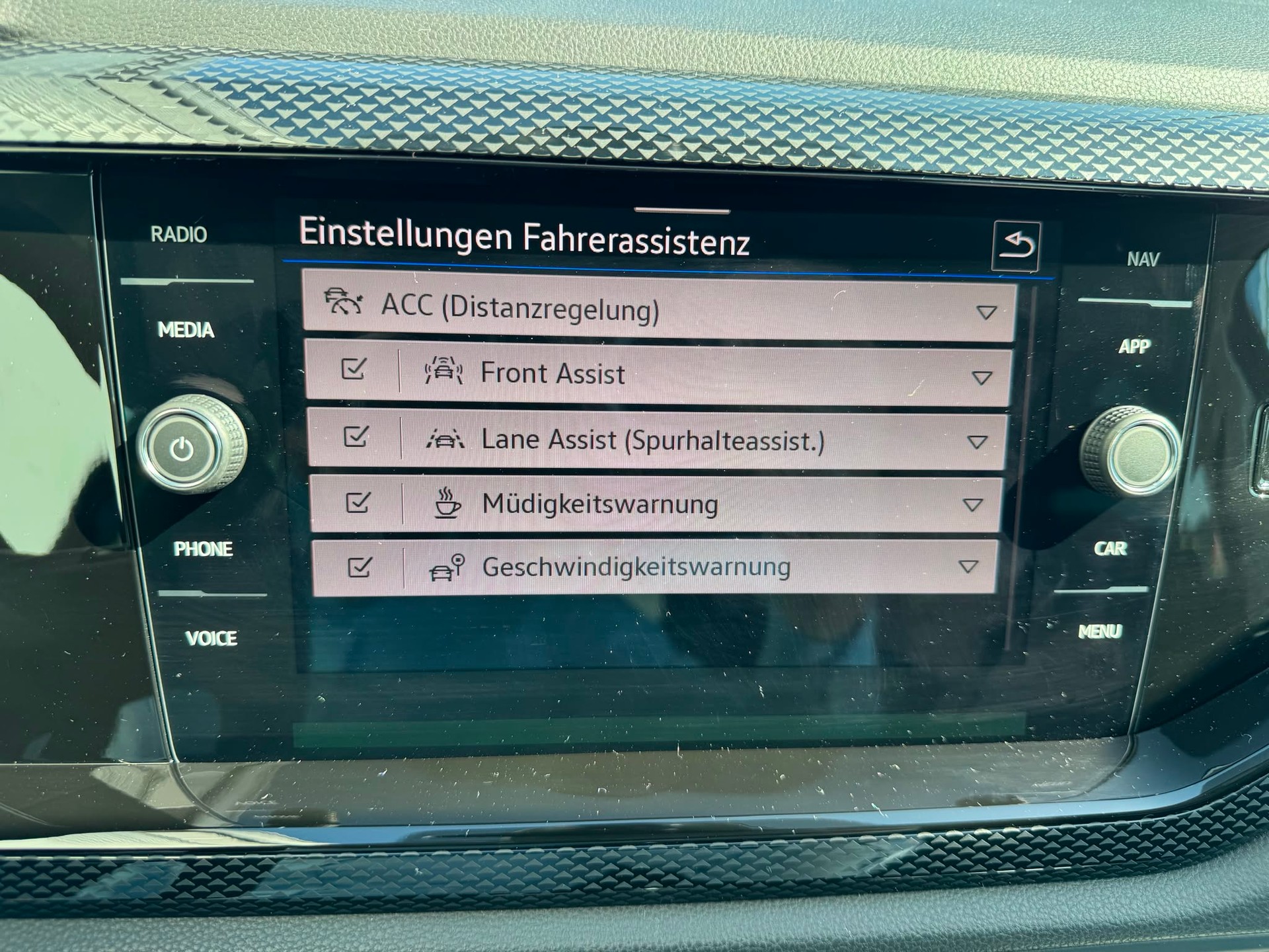 VW Polo 1.0 TSI Life DSG-image-10