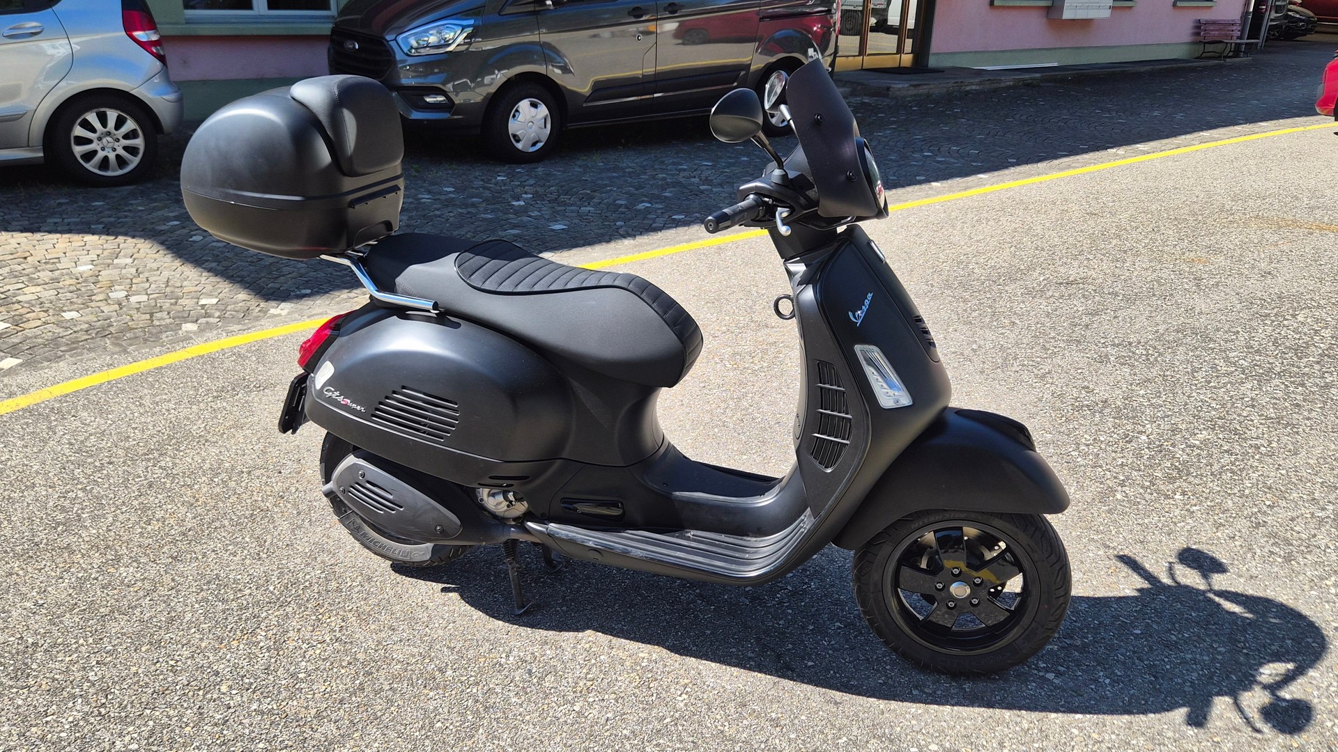 PIAGGIO Vespa GTS 300 Super Notte-image-12
