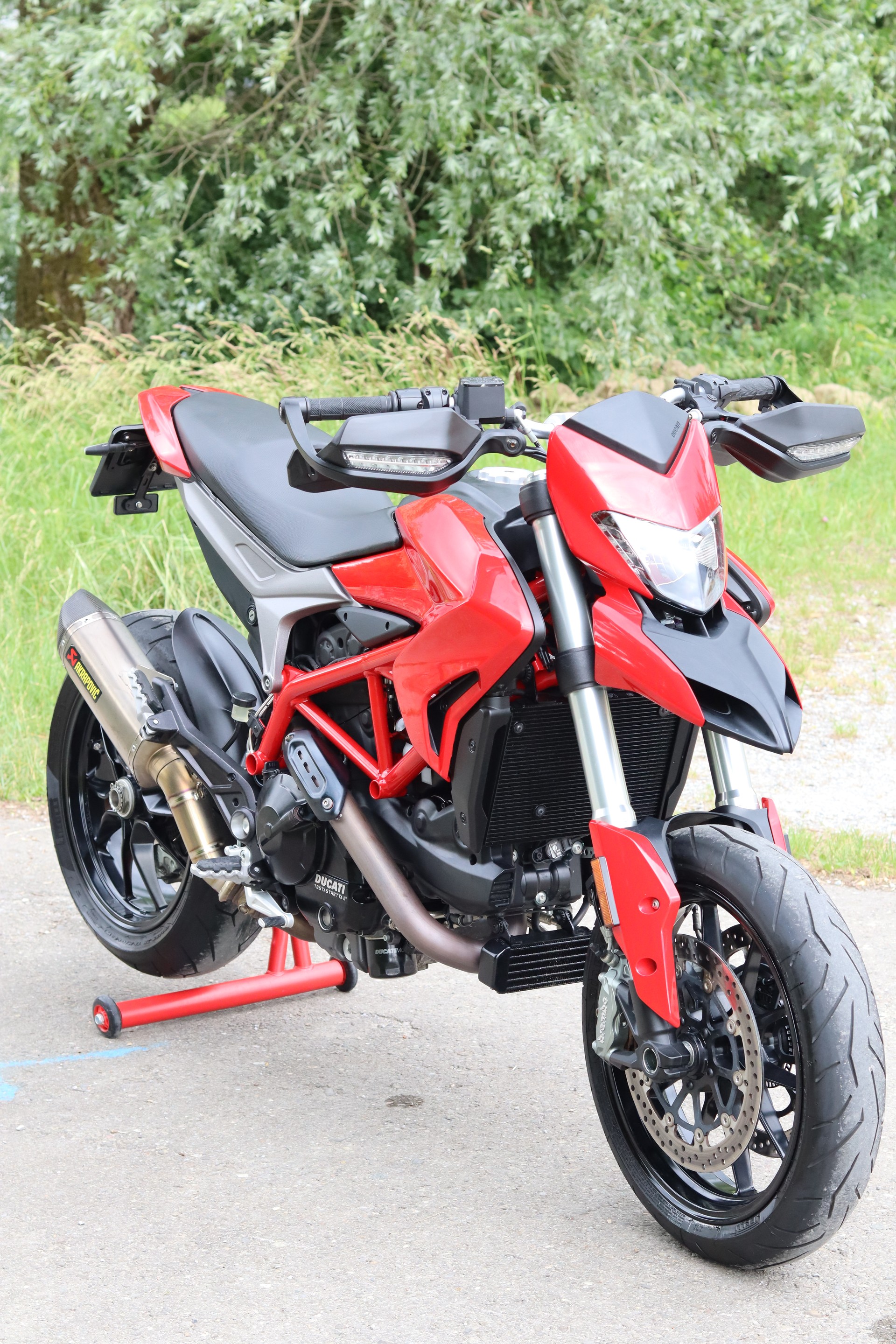 DUCATI Hypermotard 939-image-1