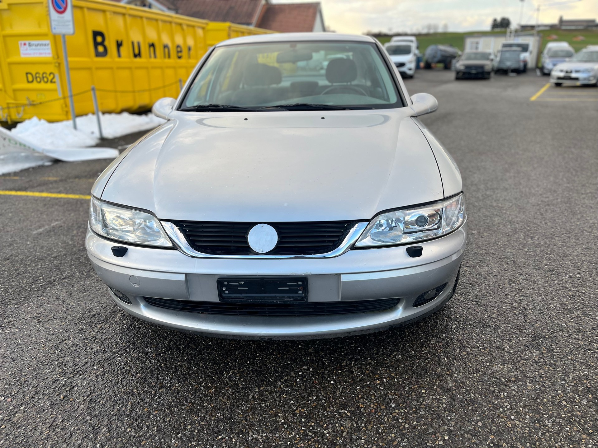 OPEL Automat km:136000 Benzin 2,0i mit Klimaanlage-image-1