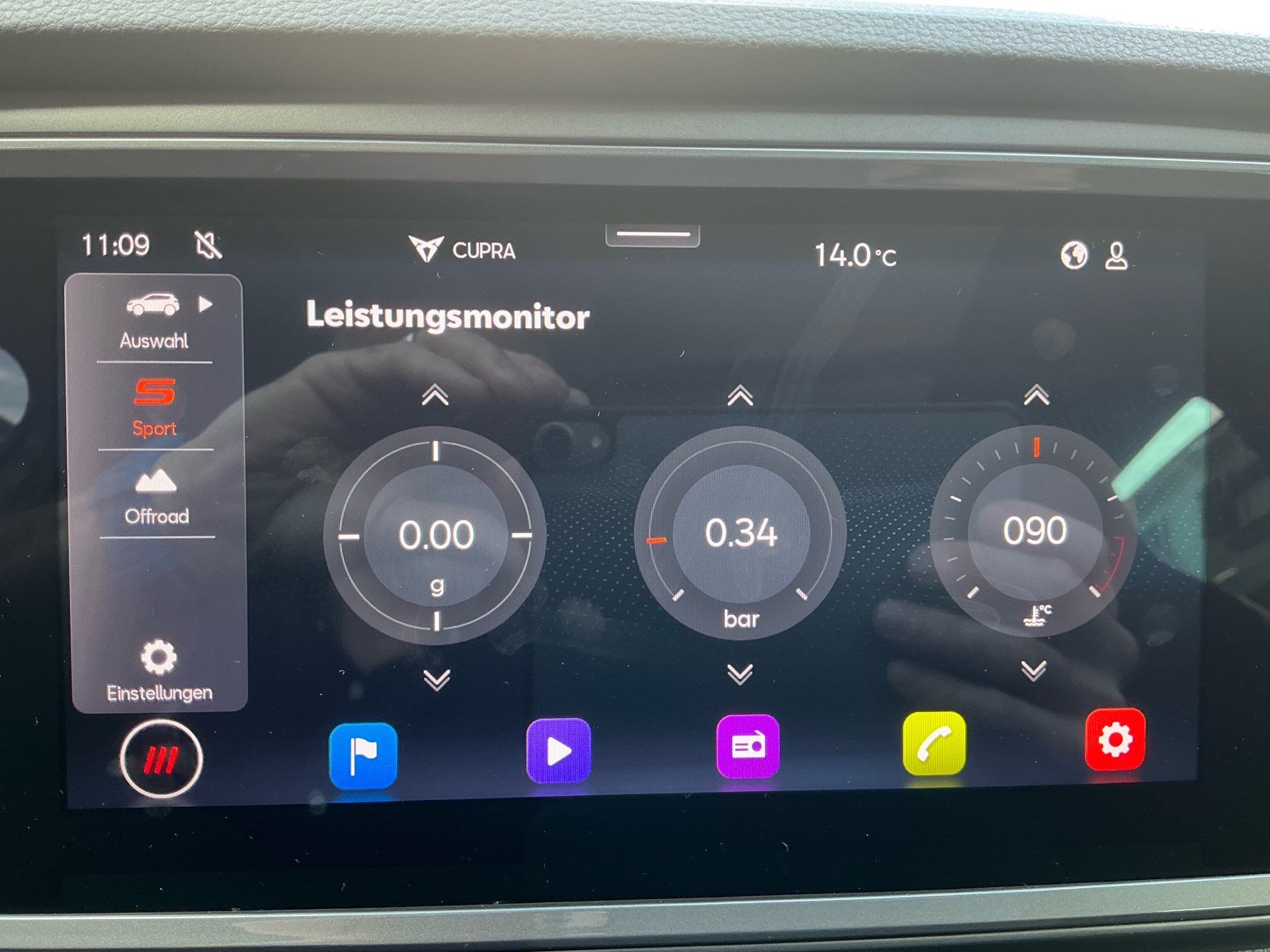 CUPRA Ateca VZ 4 DRIVE *** PANORAMAGLASDACH & ANHÄNGEKUPPLUNG ***-image-16