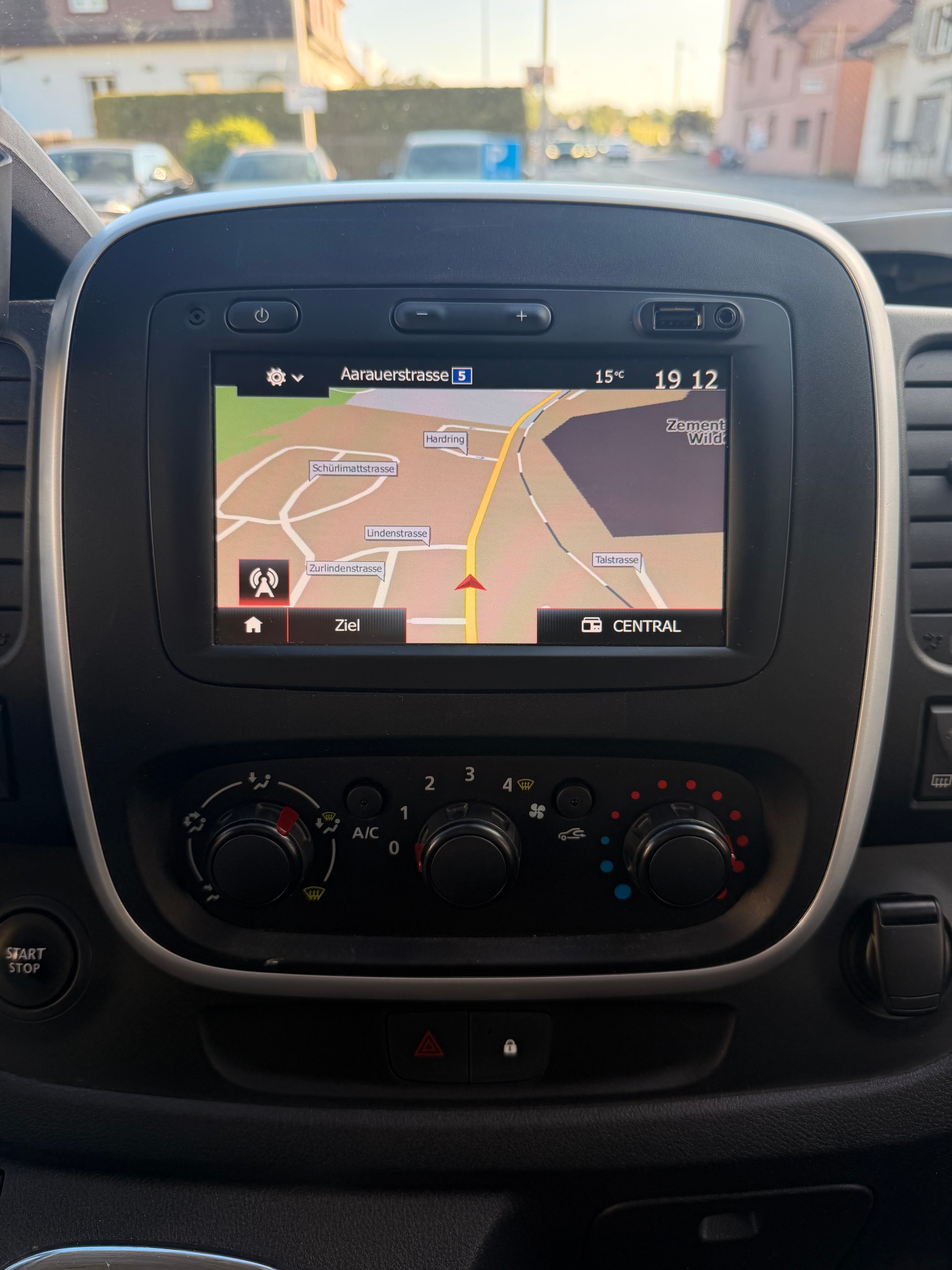NISSAN NV300 dCi 145 2.9 L1H1 Comfort-image-25