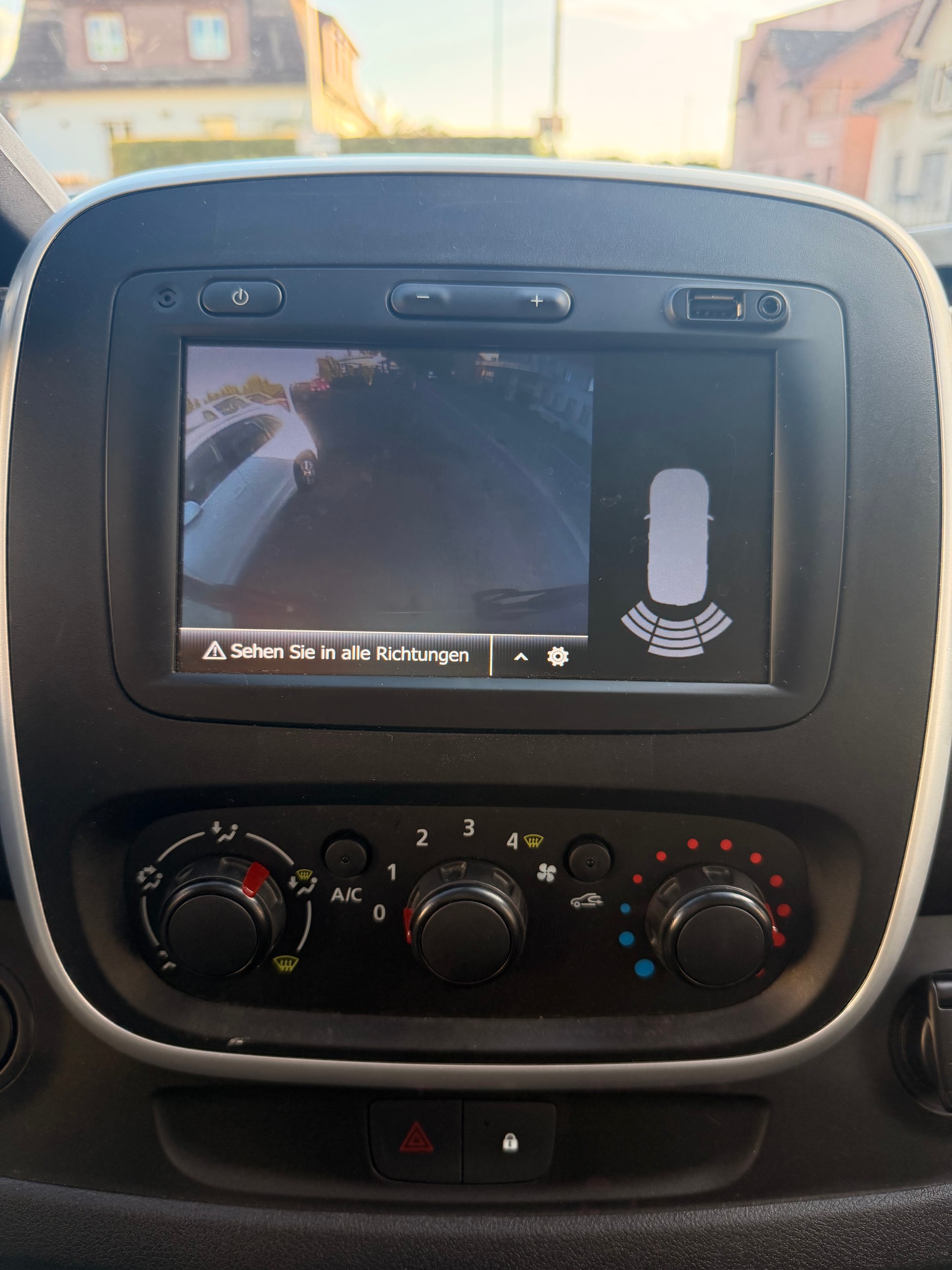 NISSAN NV300 dCi 145 2.9 L1H1 Comfort-image-23