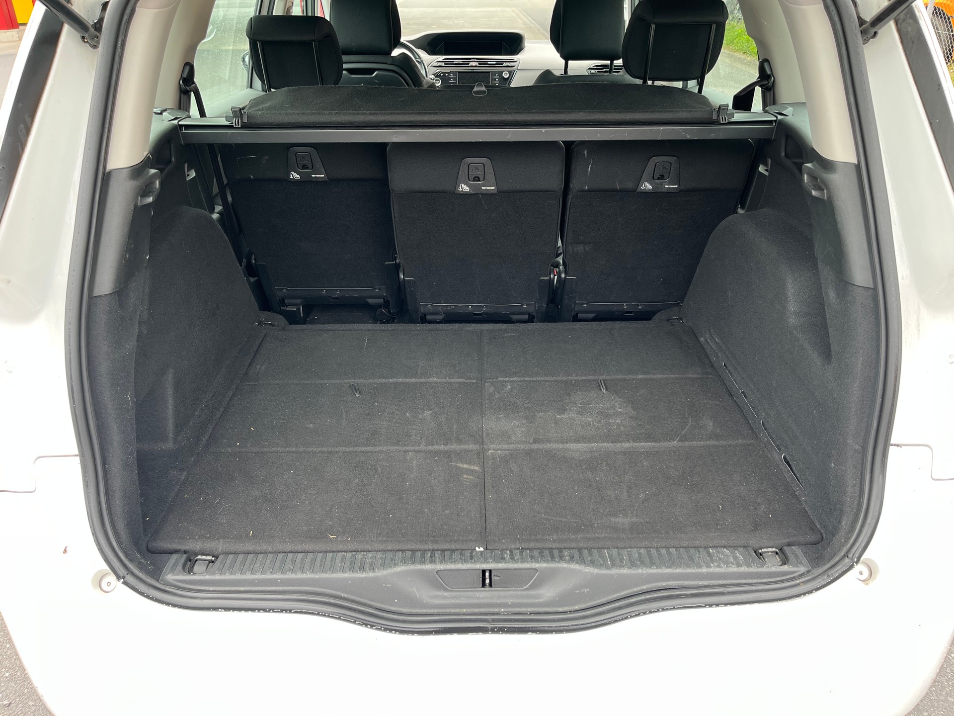CITROEN Grand C4 Picasso 1.6 BlueHDi Feel-image-4