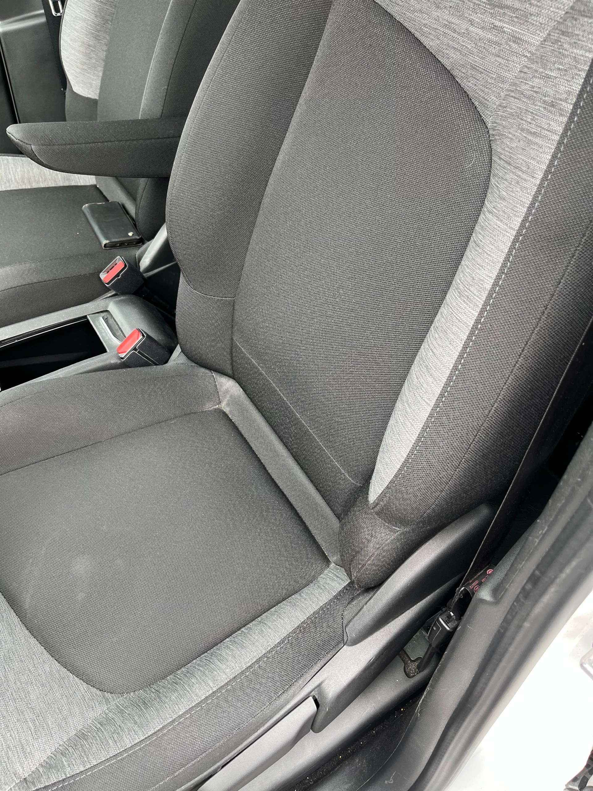 CITROEN Grand C4 Picasso 1.6 BlueHDi Feel-image-2