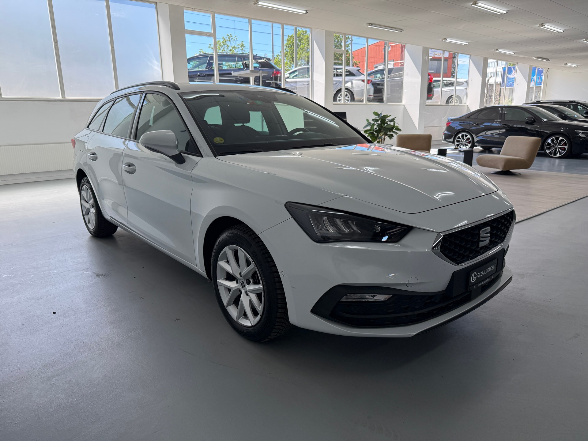 SEAT Leon ST 2.0 TDI EVO DSG Style-image-2