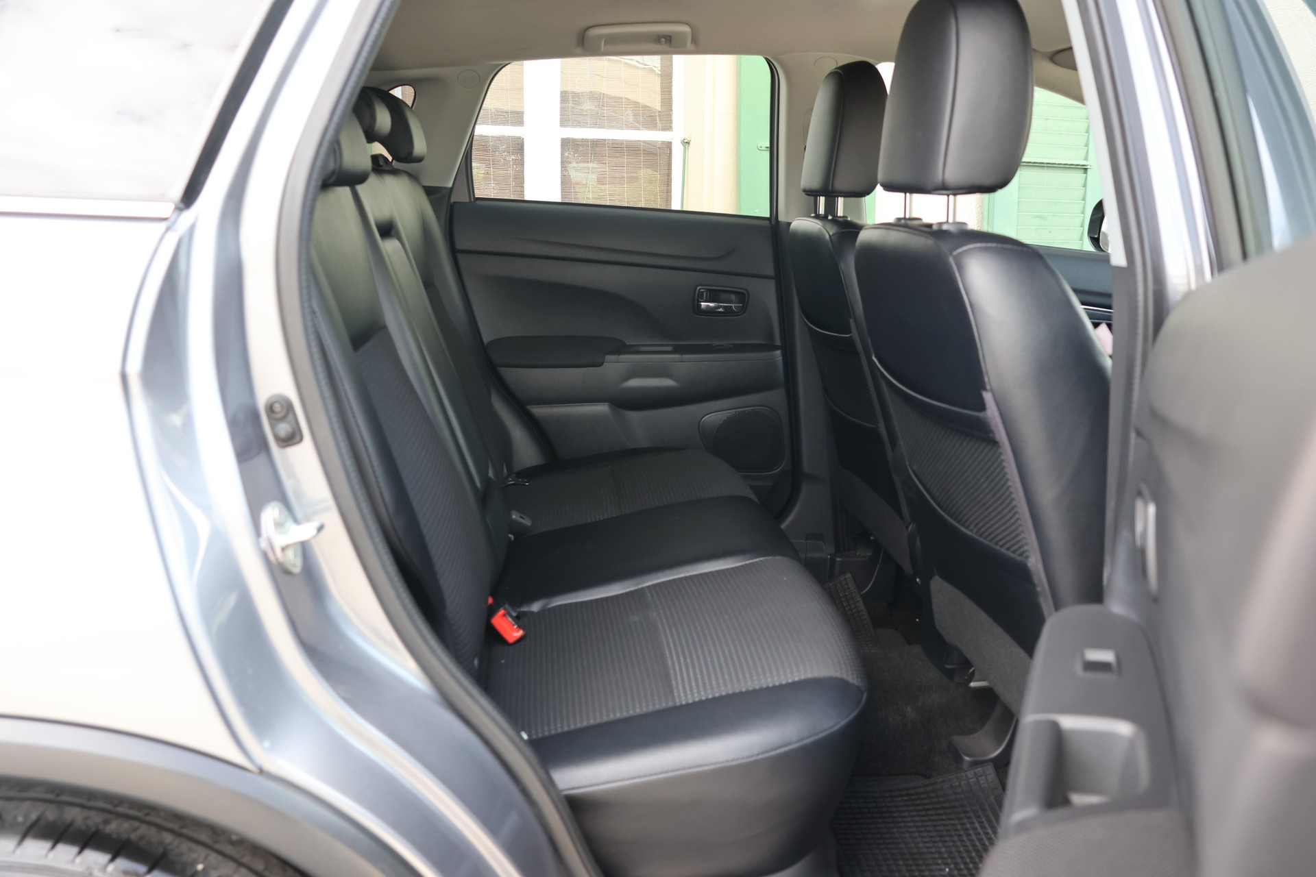CITROEN C4 Aircross 1.6 HDi Exclusive 4WD-image-10