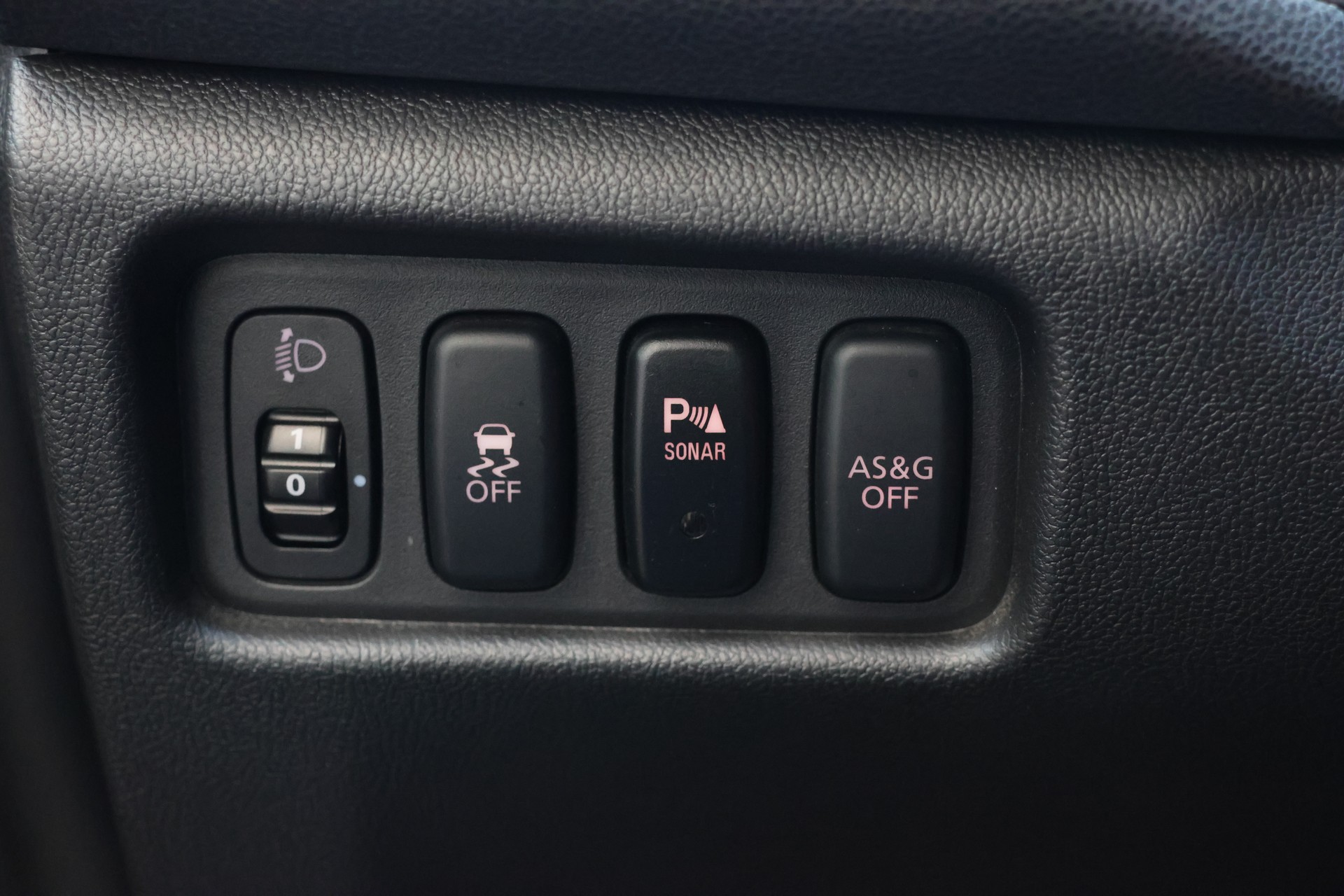 CITROEN C4 Aircross 1.6 HDi Exclusive 4WD-image-14