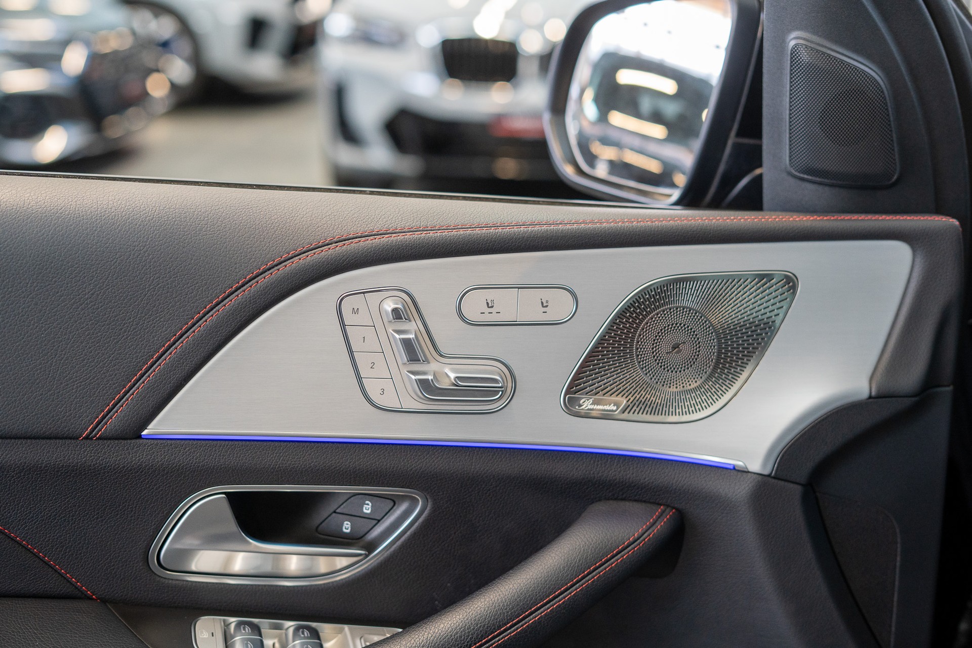 MERCEDES-BENZ GLE 53 AMG 4matic+ / Panorama / Burmester / 360°Kamera-image-12