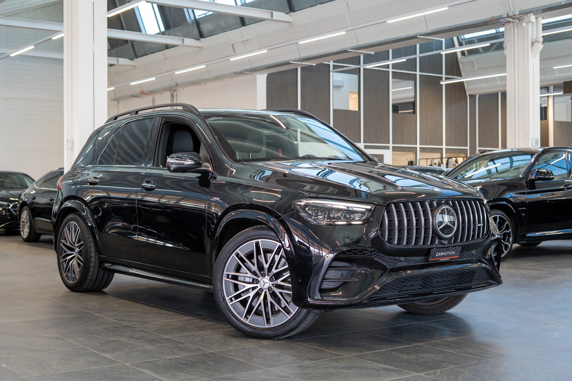 MERCEDES-BENZ GLE 53 AMG 4matic+ / Panorama / Burmester / 360°Kamera-image-2