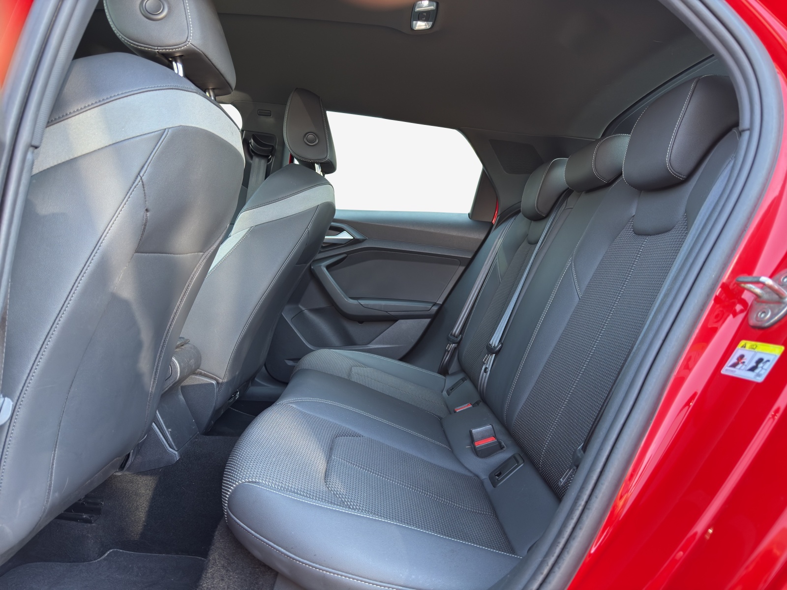AUDI A1 Sportback 30 TFSI Attraction S-tronic-image-11
