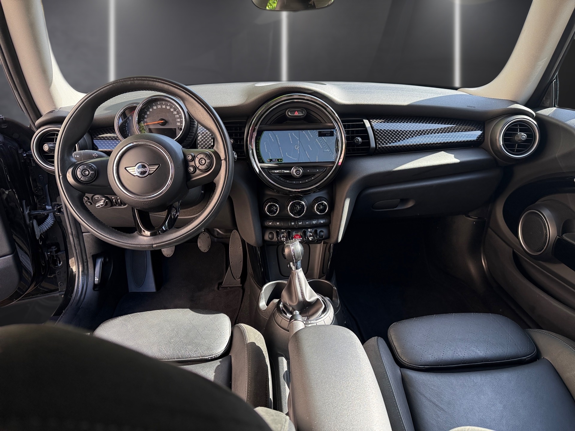 MINI Cooper S-image-6