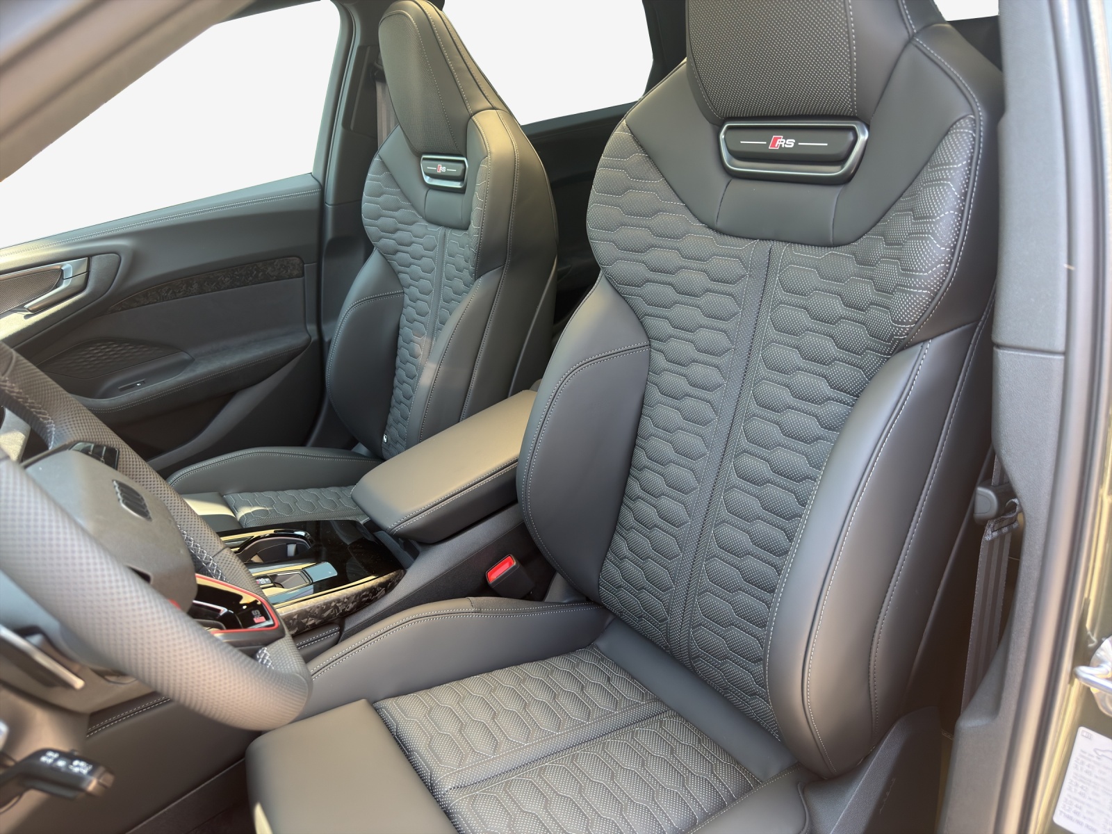 AUDI RS 5 Limousine TFSI 470 kW Tiptronic quattro-image-14
