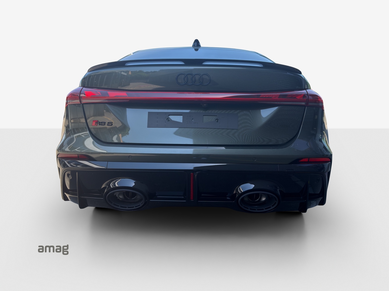 AUDI RS 5 Limousine TFSI 470 kW Tiptronic quattro-image-3