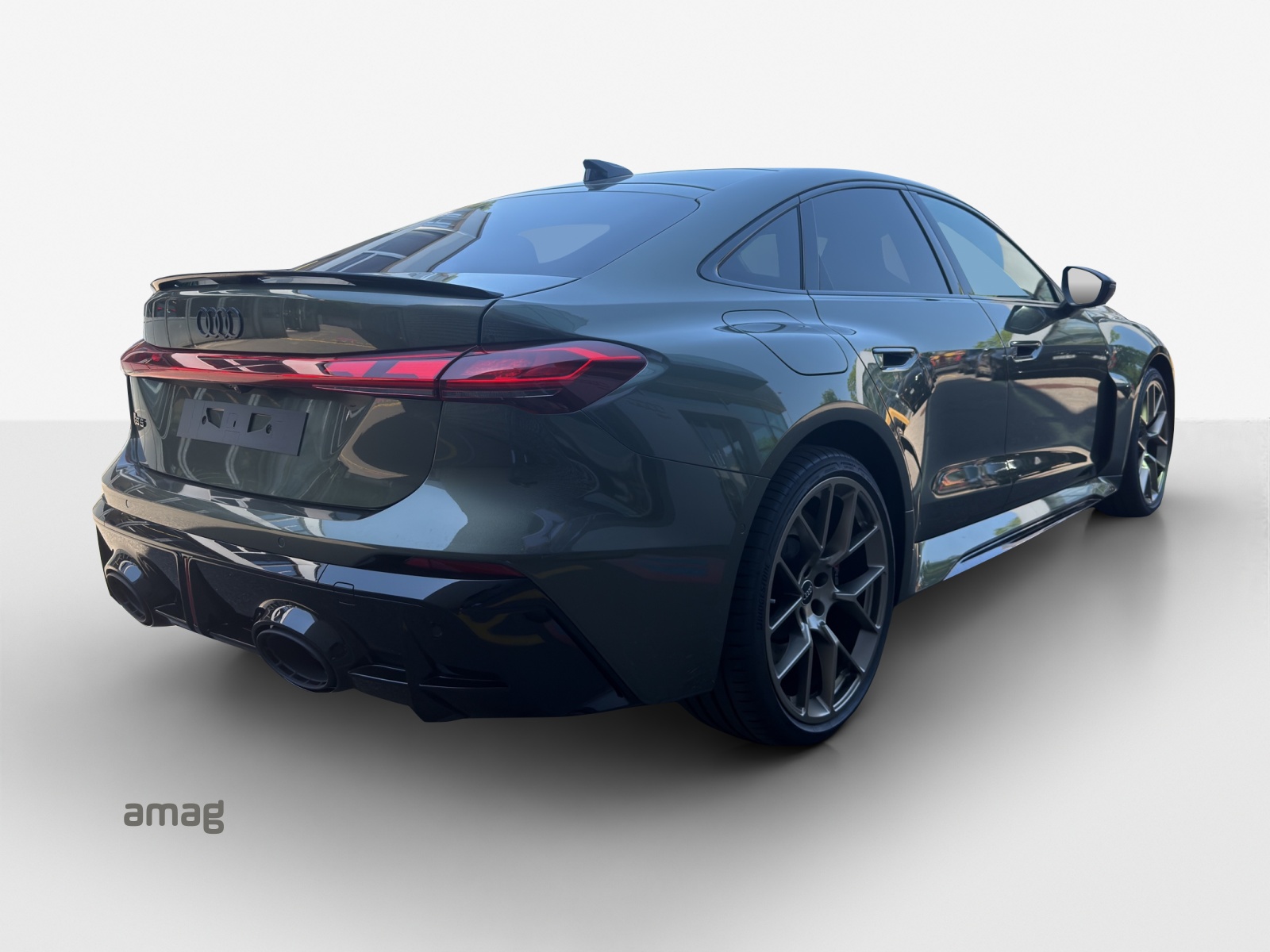 AUDI RS 5 Limousine TFSI 470 kW Tiptronic quattro-image-4