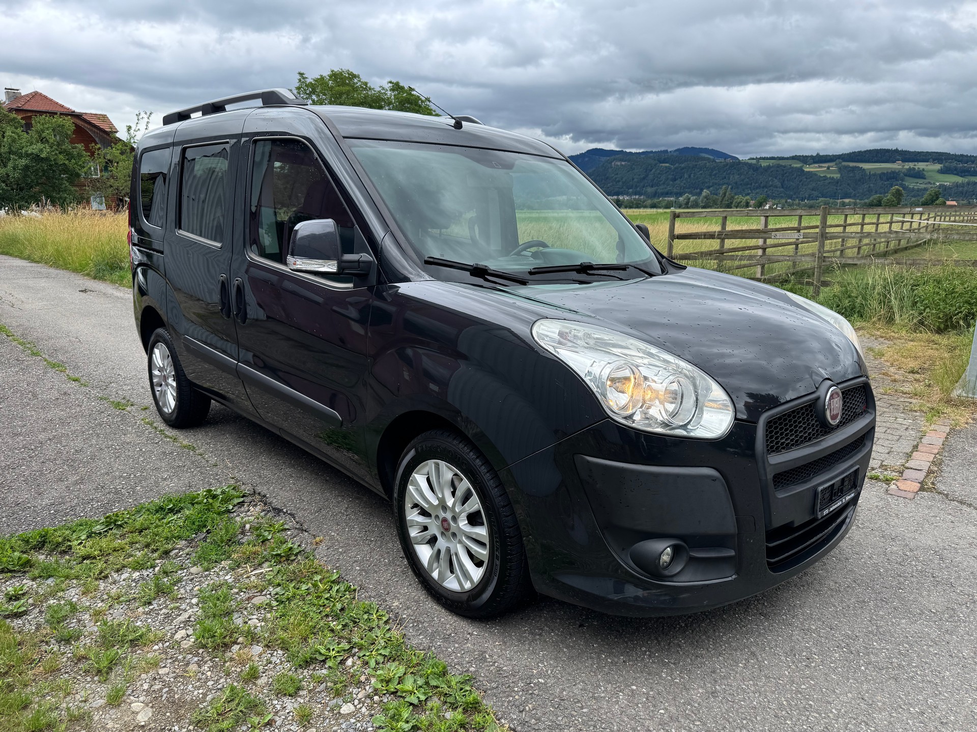 FIAT Doblò 2.0 JTD Dynamic-image-2