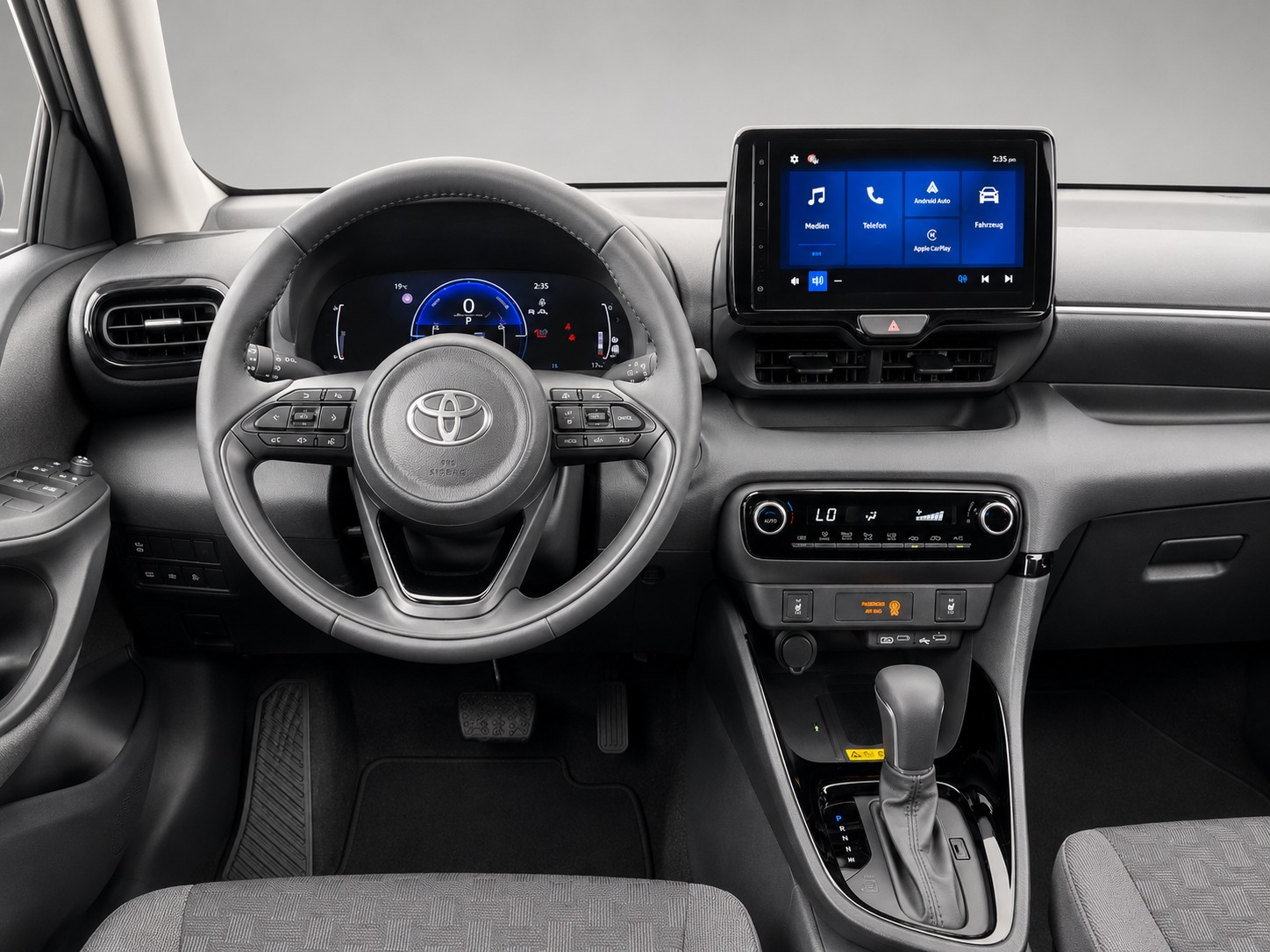 TOYOTA Yaris 1.5 Comfort e-CVT VVTi-HSD SPORT-image-1