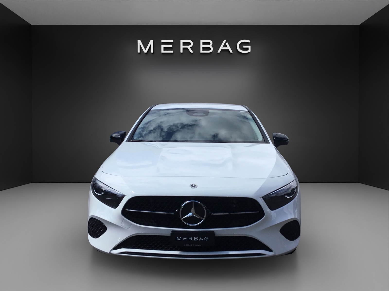 MERCEDES-BENZ A 220 4Matic 8G-DCT Progressive-image-2