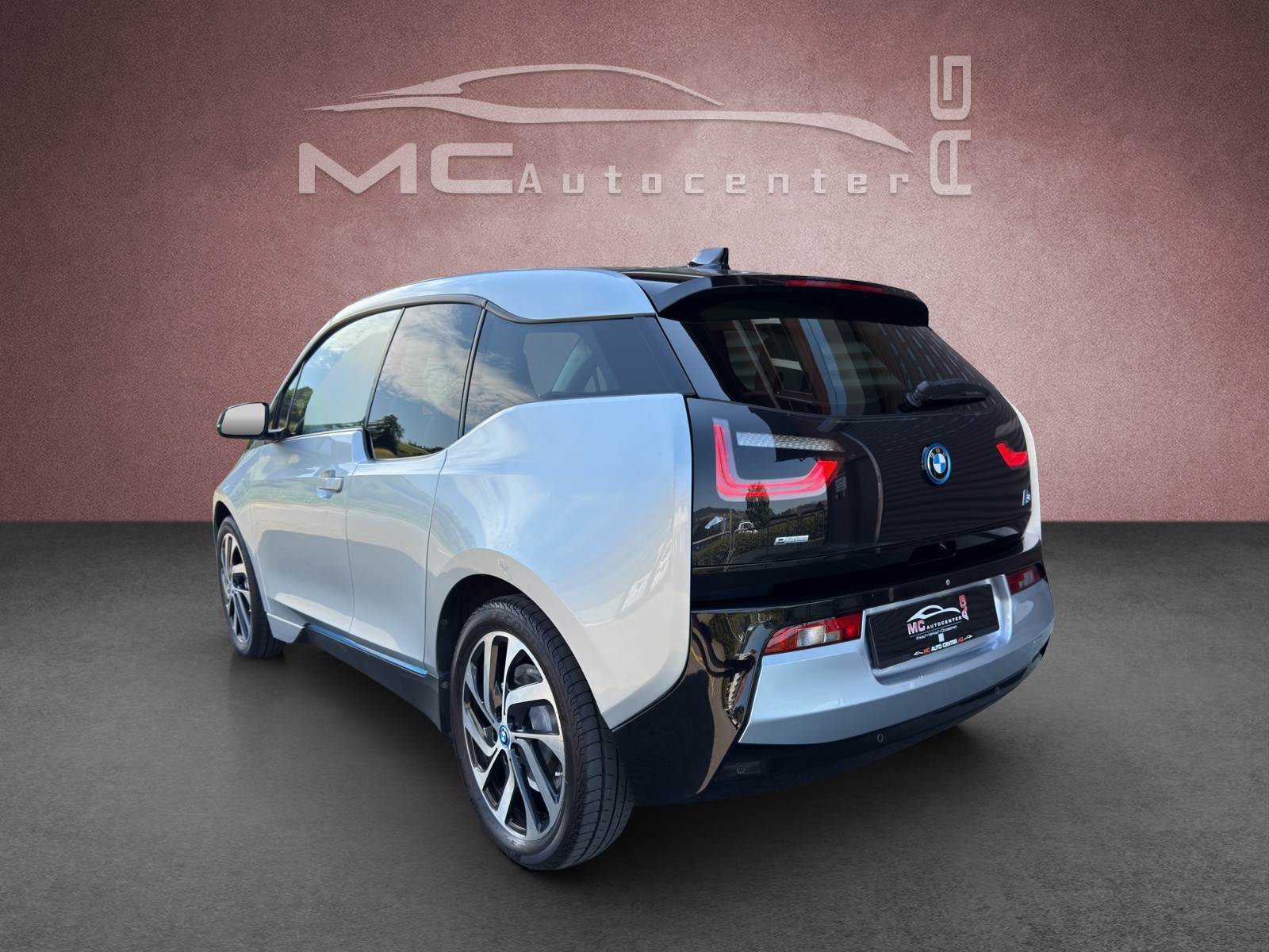 BMW i3 (60Ah)-image-2