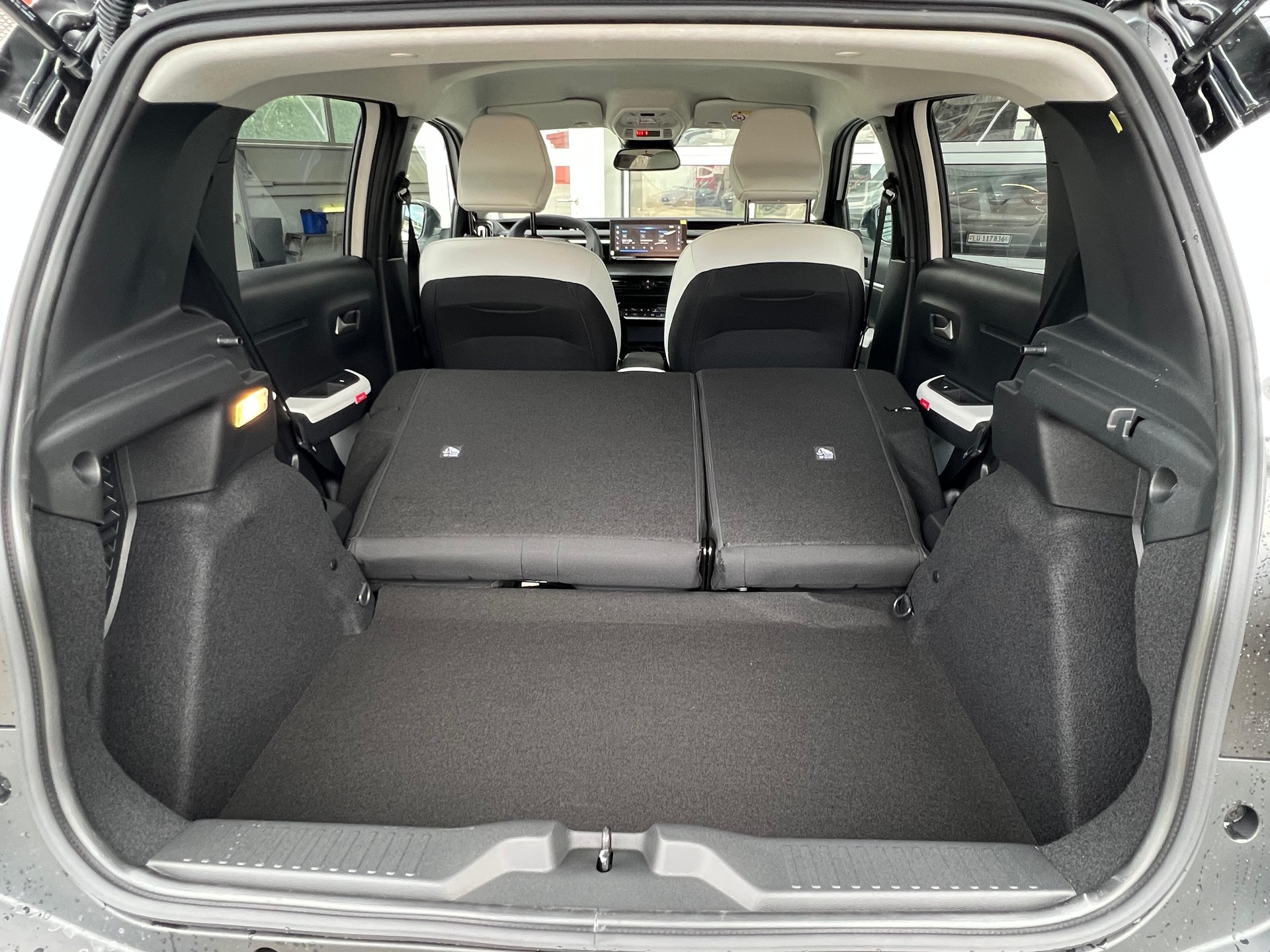 CITROEN C3 1.2 Hybrid Edition Tricolore-image-10