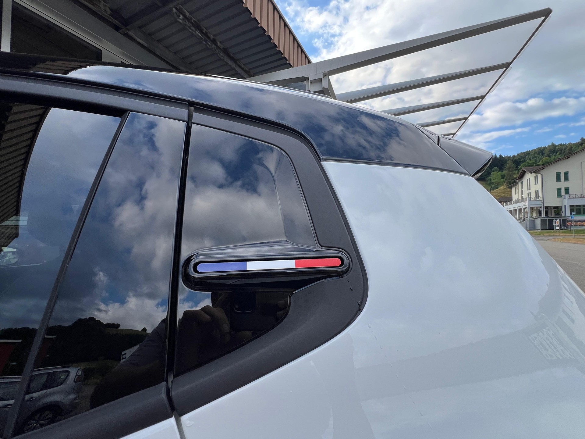CITROEN C3 1.2 Hybrid Edition Tricolore-image-8