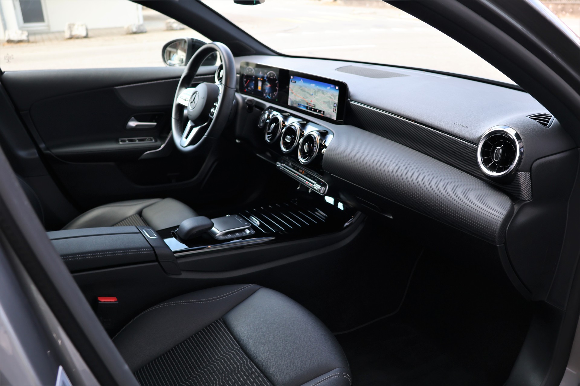 MERCEDES-BENZ A 180 Night Star 7G-DCT (CH)-image-16