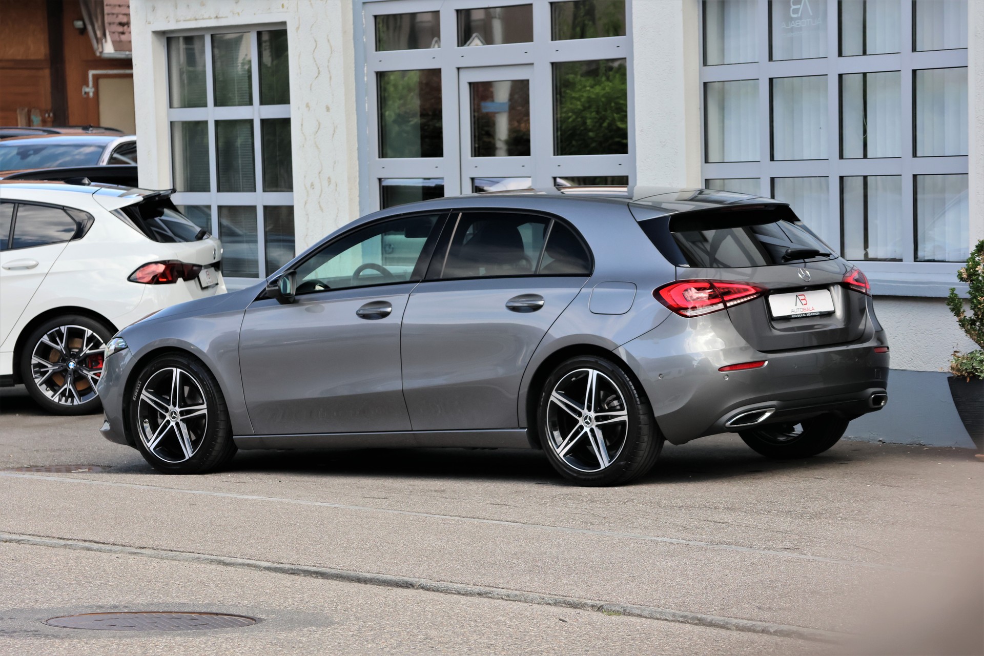 MERCEDES-BENZ A 180 Night Star 7G-DCT (CH)-image-4