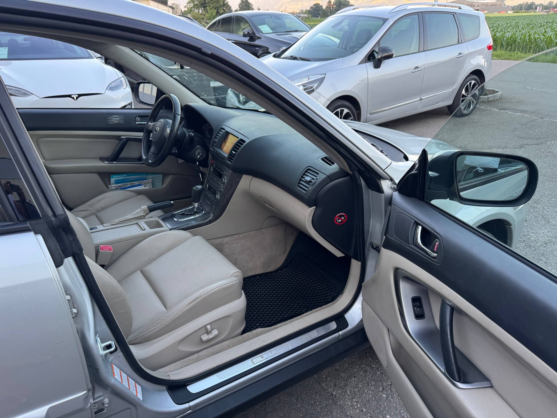 SUBARU Outback 3.0R AWD H6 Automatic-image-9