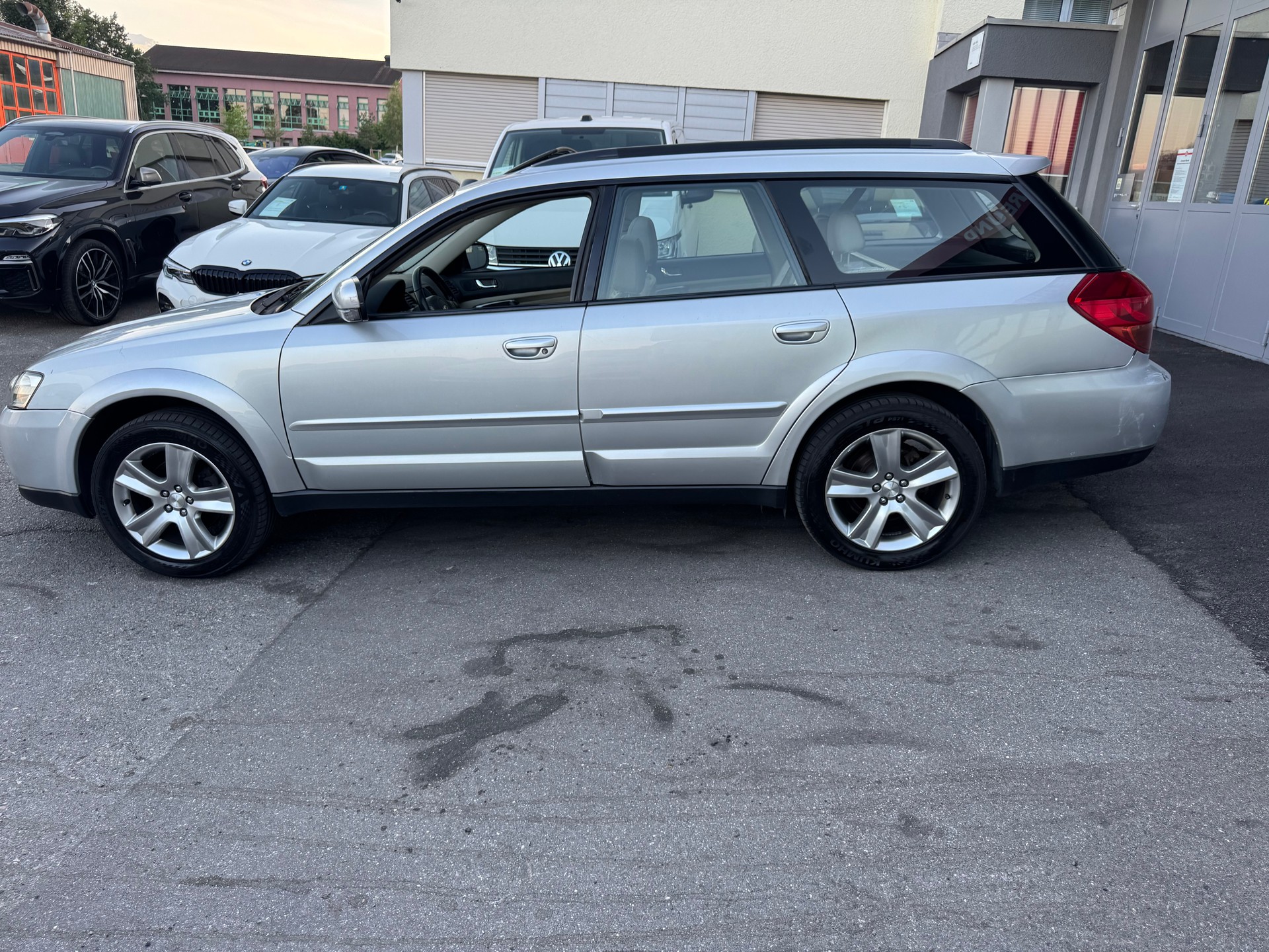 SUBARU Outback 3.0R AWD H6 Automatic-image-4