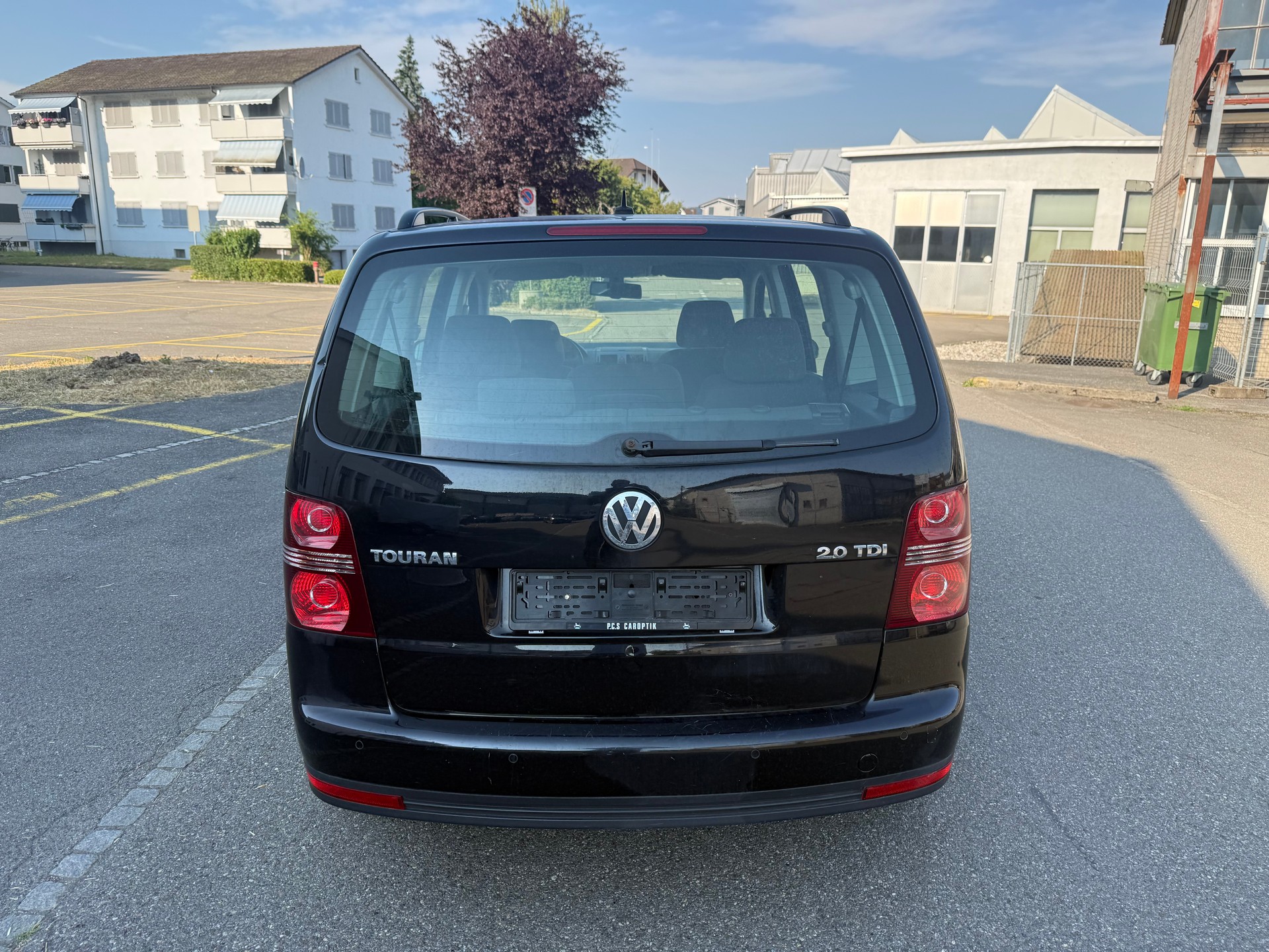 VW Touran 2.0 TDI Highline-image-3