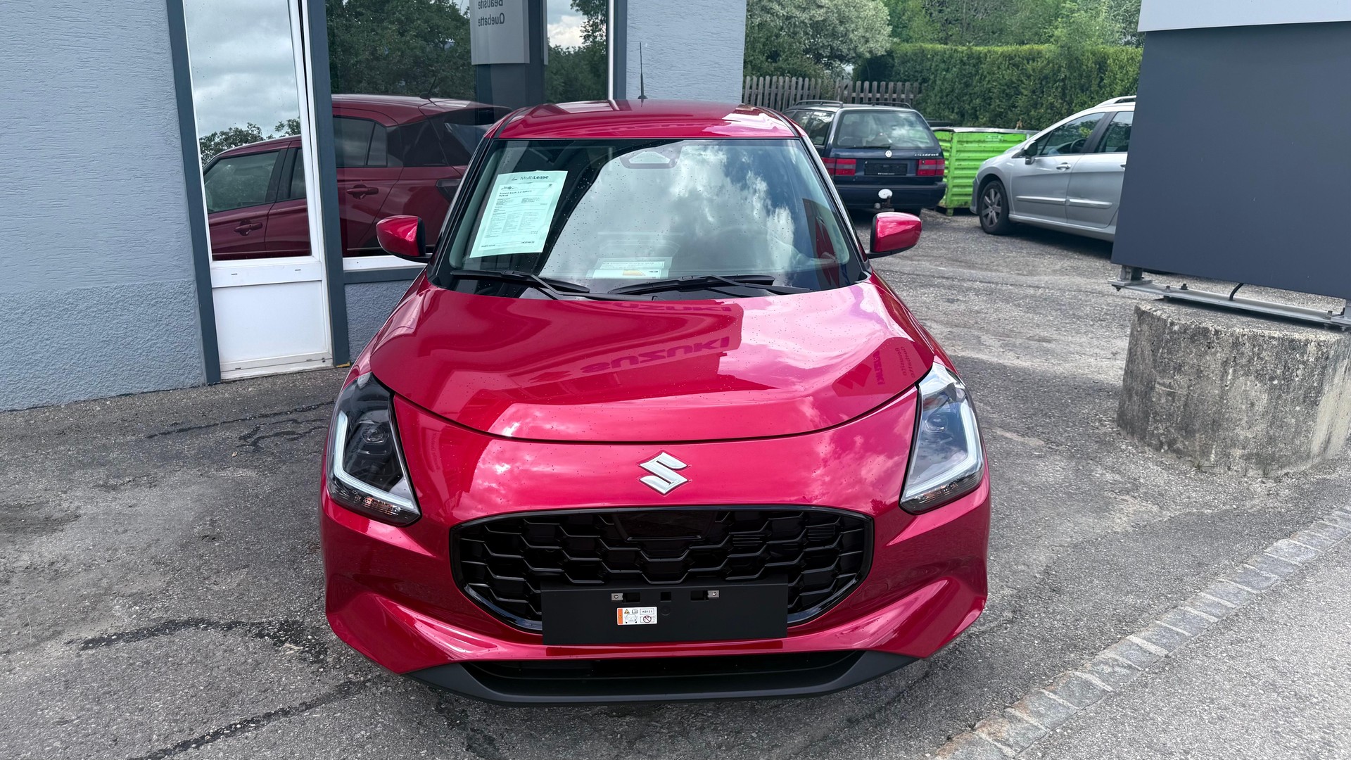 SUZUKI Swift 1.2 Sakura Hybrid