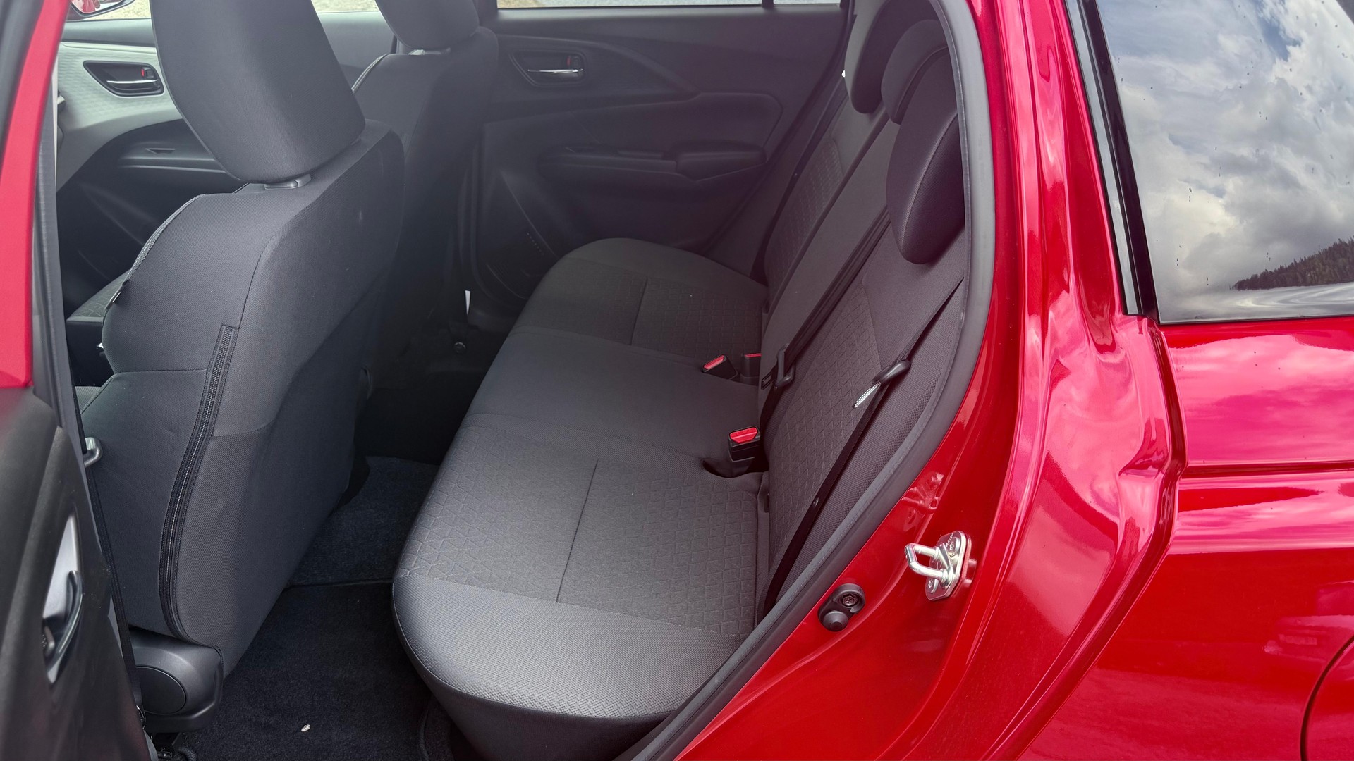 SUZUKI Swift 1.2 Sakura Hybrid-image-5