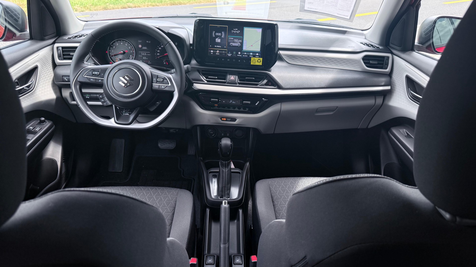 SUZUKI Swift 1.2 Sakura Hybrid-image-4