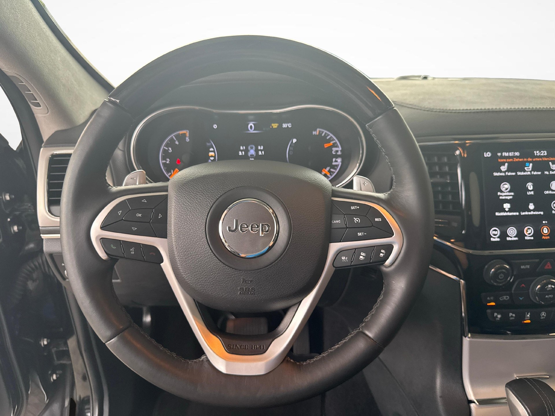 JEEP Grand Cherokee 3.0 CRD 250 Summit / ab 3,99% Leasing bei Abschluss einer Protect Autoversicherung-image-13