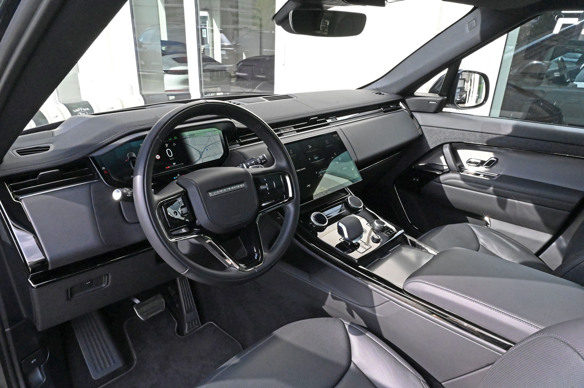 LAND ROVER Range Rover Sport D300 3.0 I6 Dynamic SE Automatic-image-9