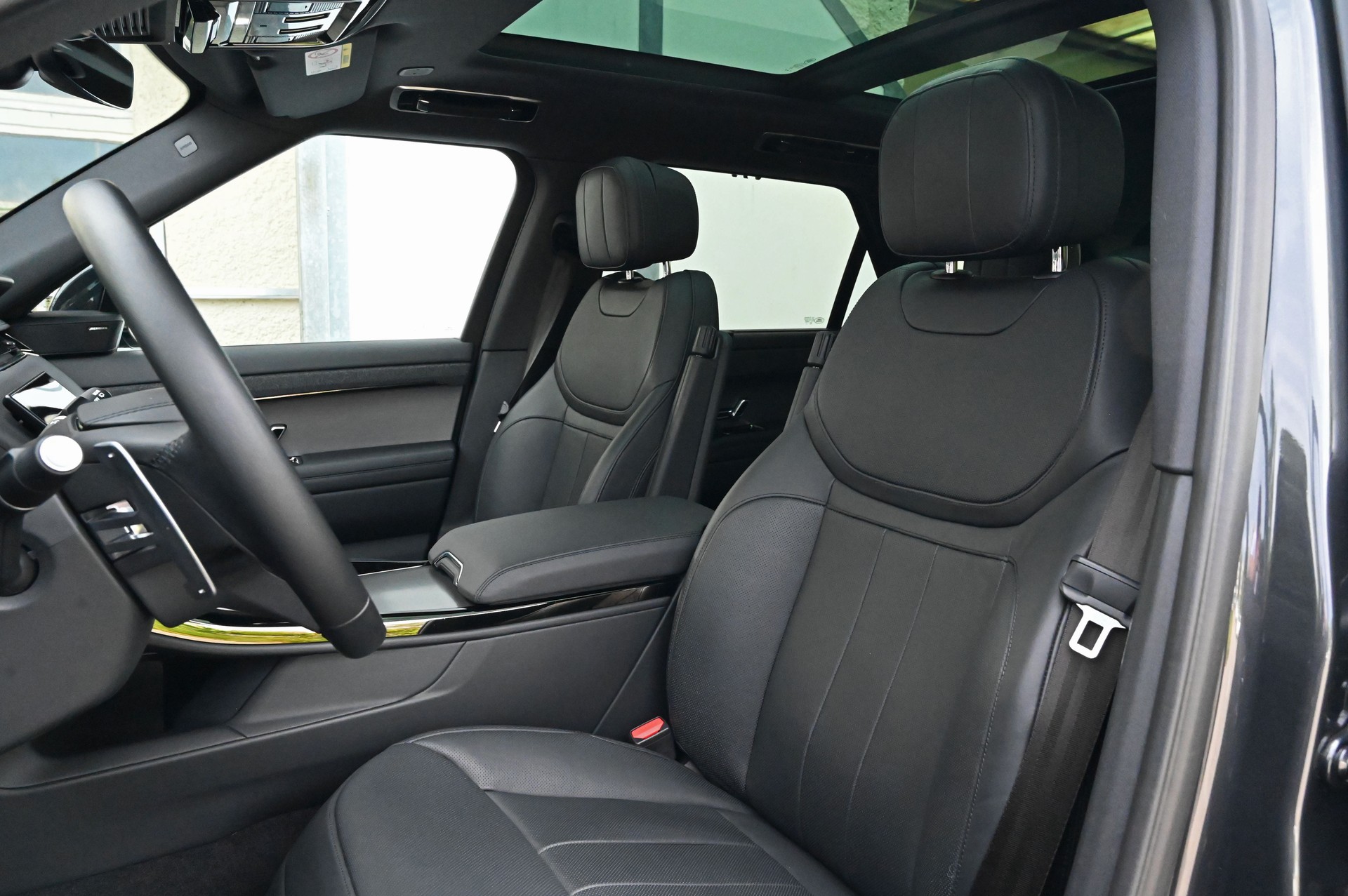 LAND ROVER Range Rover Sport D300 3.0 I6 Dynamic SE Automatic-image-10