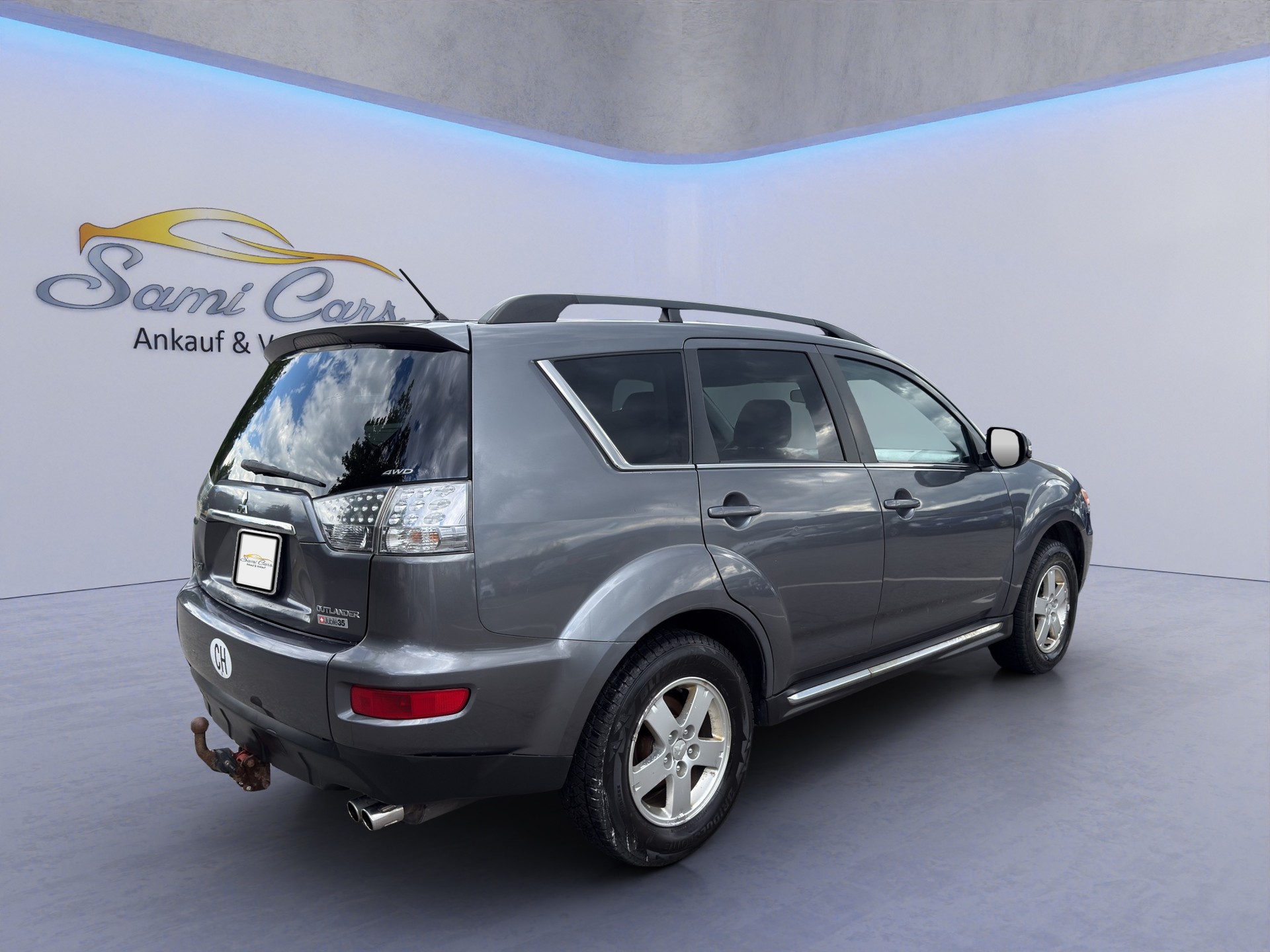 MITSUBISHI Outlander 2.2 DID Inform 4WD-image-3